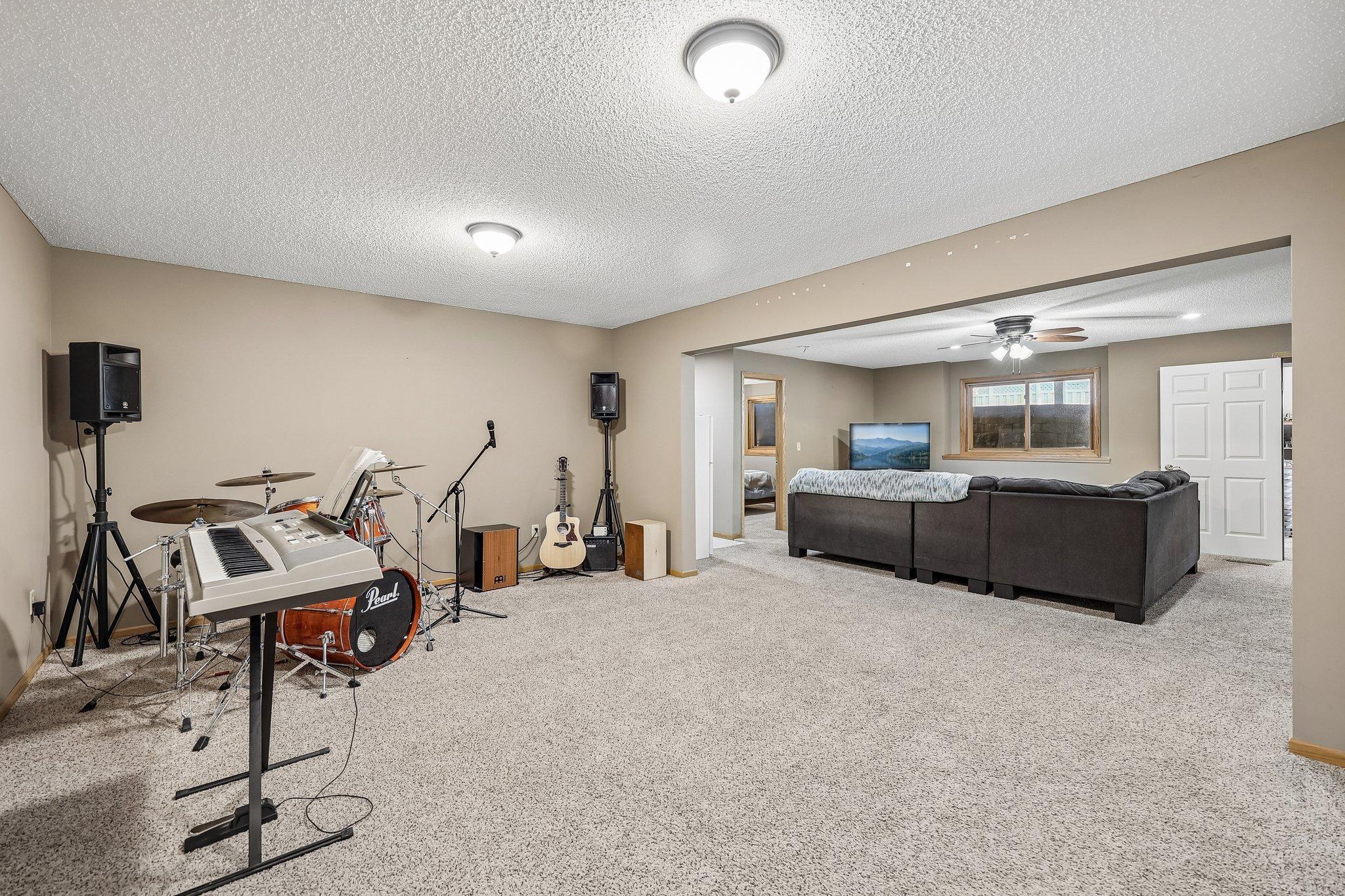 View of Residential at 3244 140th Avenue, Andover MN 55304, Andover (53 of 67) - Mike Wilen | Minnesota Team Real Estate