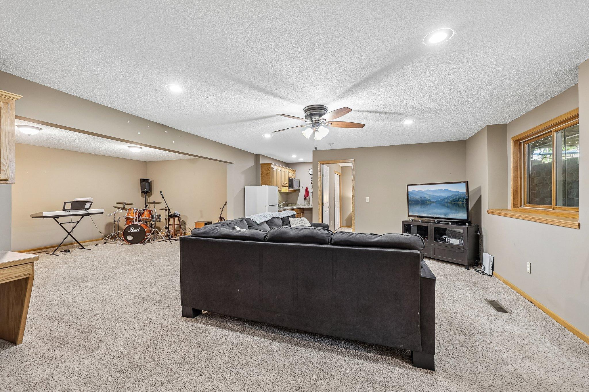 View of Residential at 3244 140th Avenue, Andover MN 55304, Andover (48 of 67) - Mike Wilen | Minnesota Team Real Estate