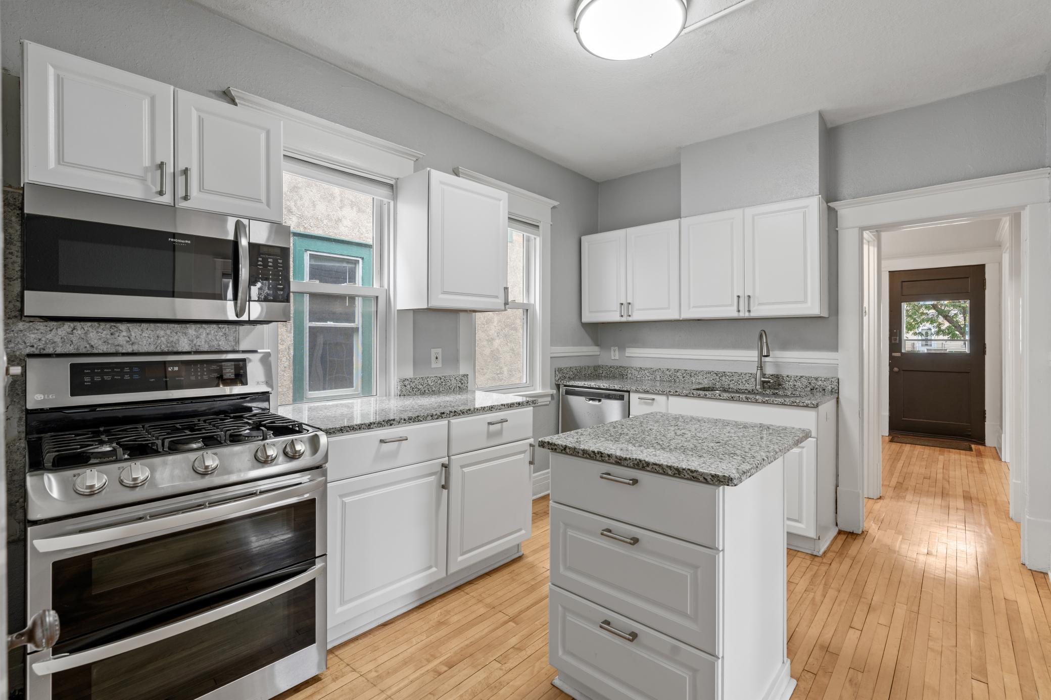 View of Residential at 1176 14th Avenue, Minneapolis MN 55414, Minneapolis (11 of 25) - Mike Wilen | Minnesota Team Real Estate