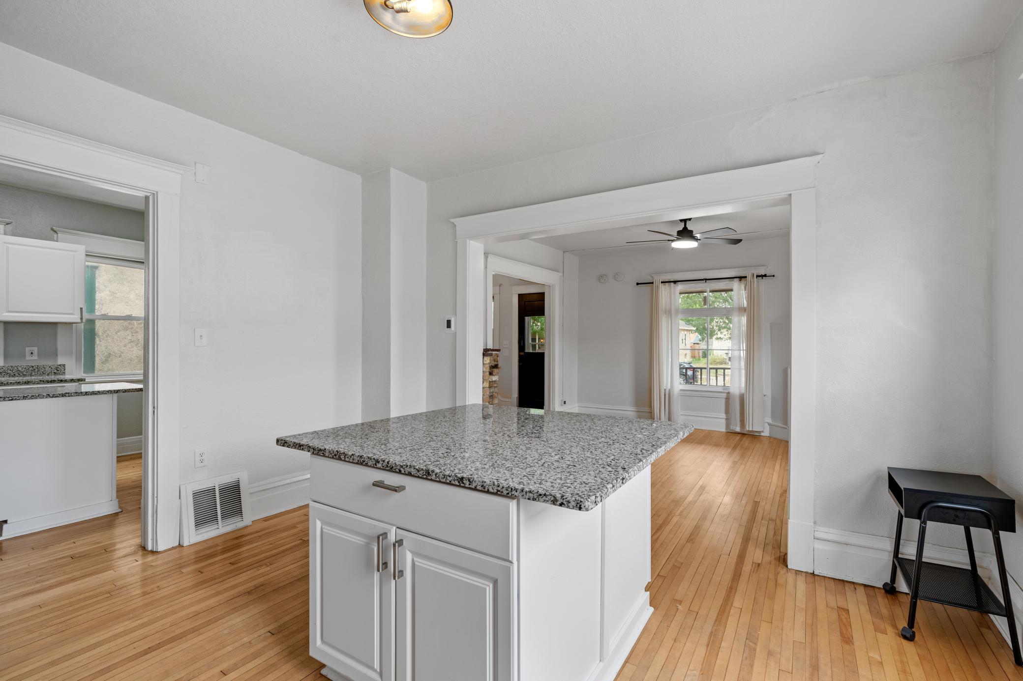 View of Residential at 1176 14th Avenue, Minneapolis MN 55414, Minneapolis (9 of 25) - Mike Wilen | Minnesota Team Real Estate