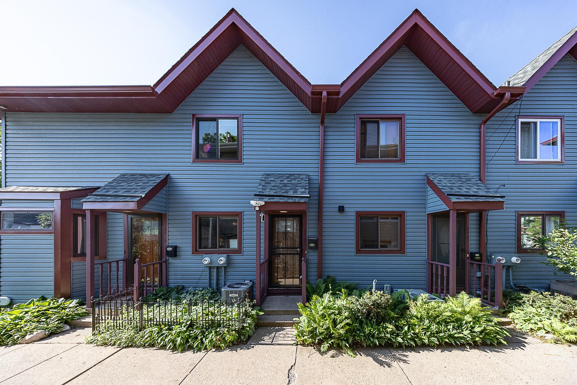 View of Residential at 2421 Elliot Avenue, Minneapolis MN 55404, Minneapolis (2 of 23) - Mike Wilen | Minnesota Team Real Estate