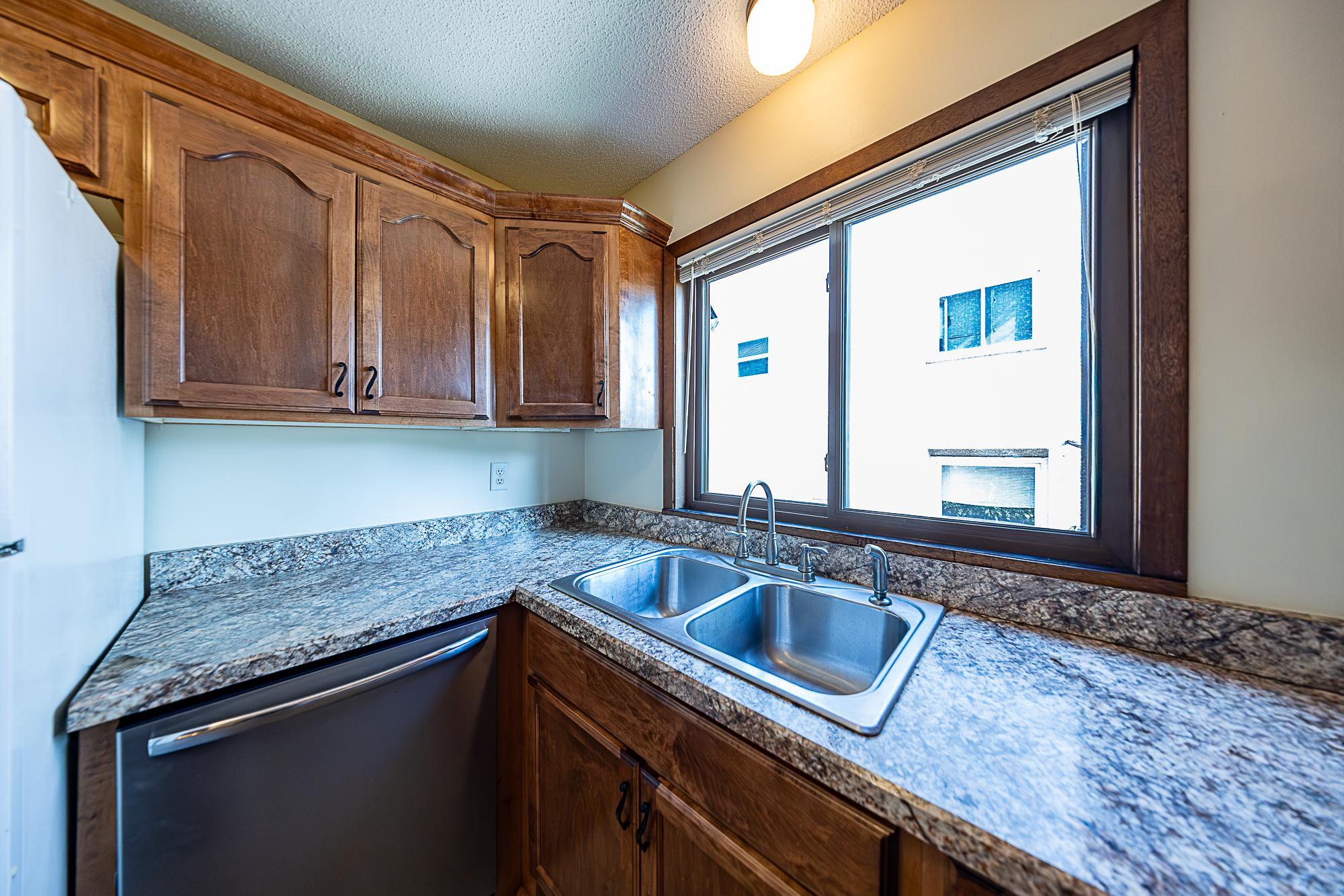 View of Residential at 2421 Elliot Avenue, Minneapolis MN 55404, Minneapolis (6 of 23) - Mike Wilen | Minnesota Team Real Estate