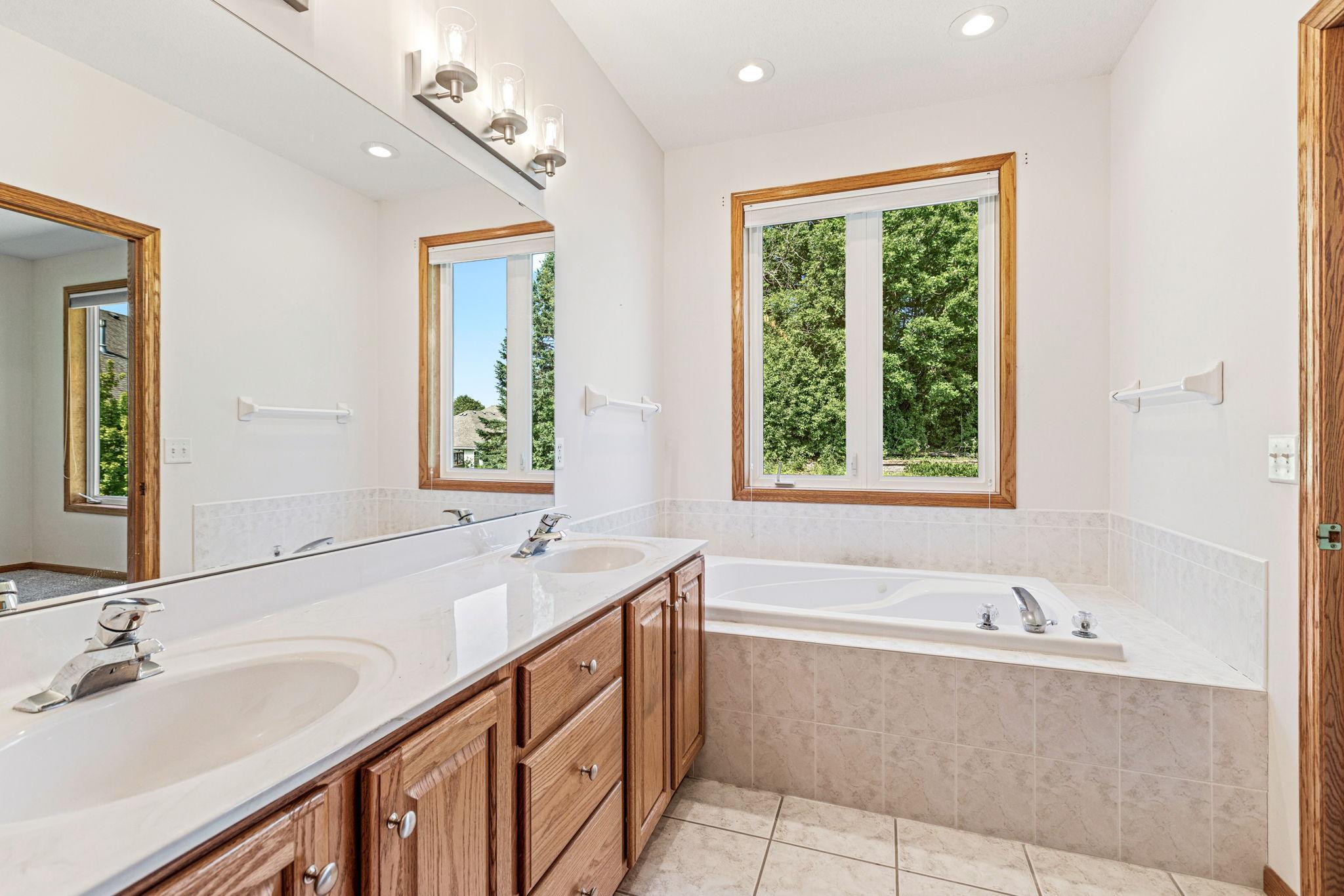 View of Residential at 16568 Irwindale Way, Lakeville MN 55044, Lakeville (31 of 55) - Mike Wilen | Minnesota Team Real Estate