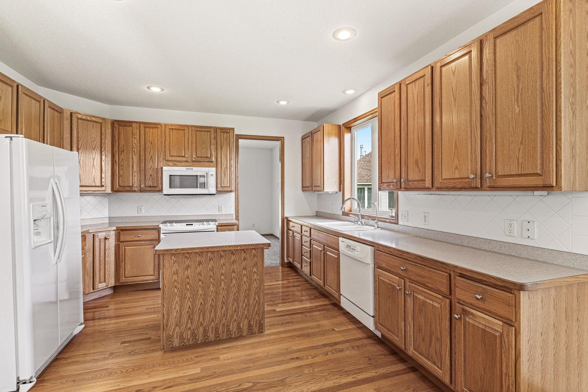 View of Residential at 16568 Irwindale Way, Lakeville MN 55044, Lakeville (16 of 55) - Mike Wilen | Minnesota Team Real Estate