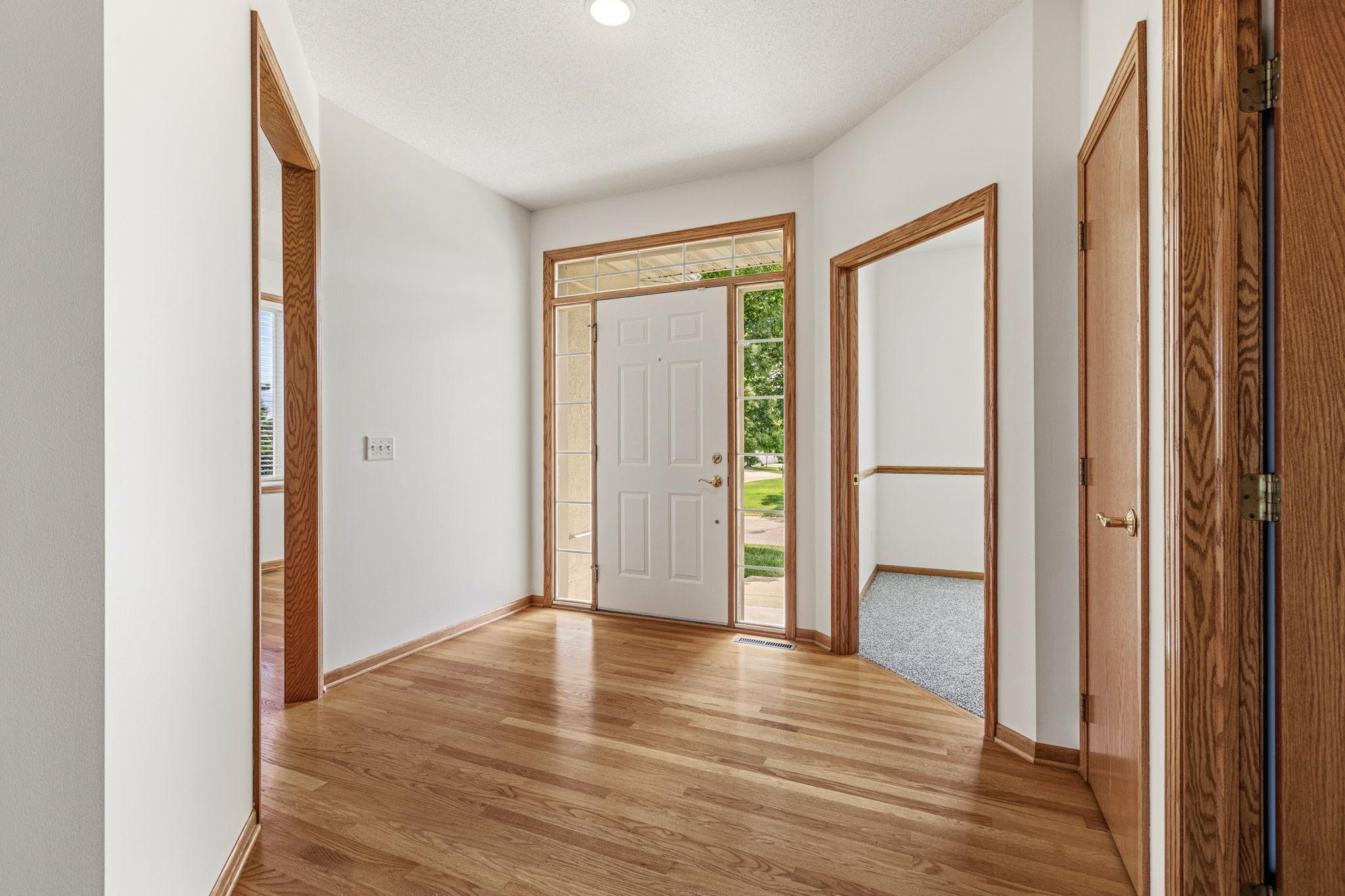 View of Residential at 16568 Irwindale Way, Lakeville MN 55044, Lakeville (23 of 55) - Mike Wilen | Minnesota Team Real Estate