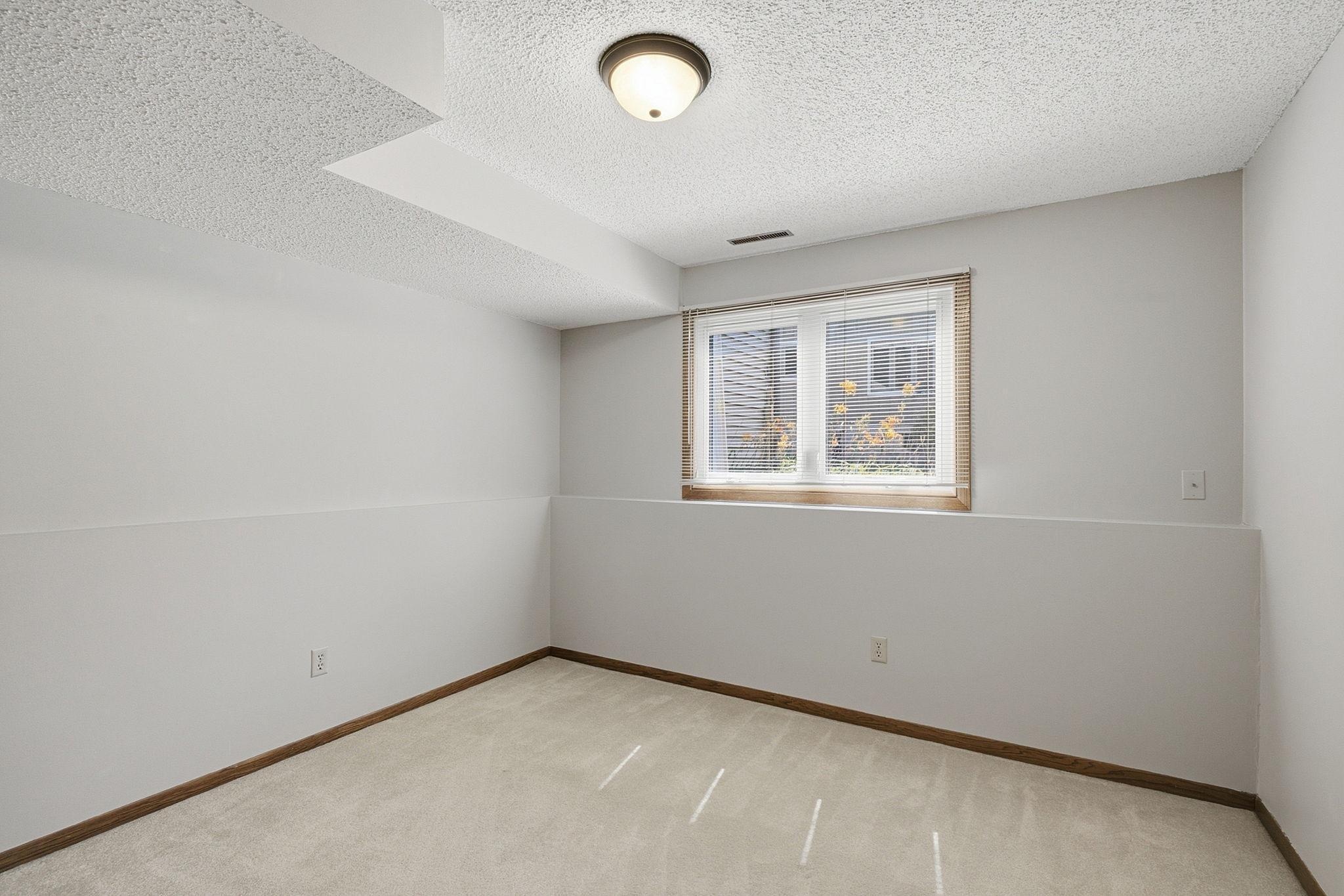 View of Residential at 13036 Ottawa Drive, Savage MN 55378, Savage (15 of 22) - Mike Wilen | Minnesota Team Real Estate