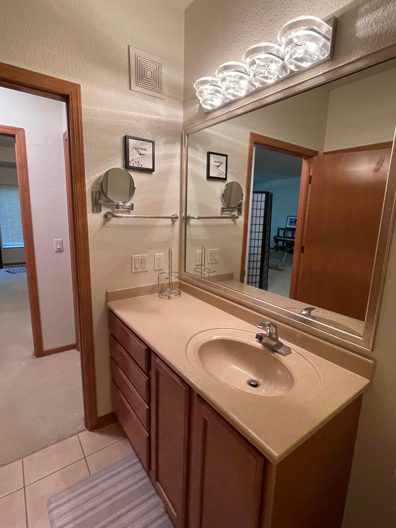 View of Residential at 7100 Metro Boulevard #113, Edina MN 55439, Edina (15 of 42) - Mike Wilen | Minnesota Team Real Estate