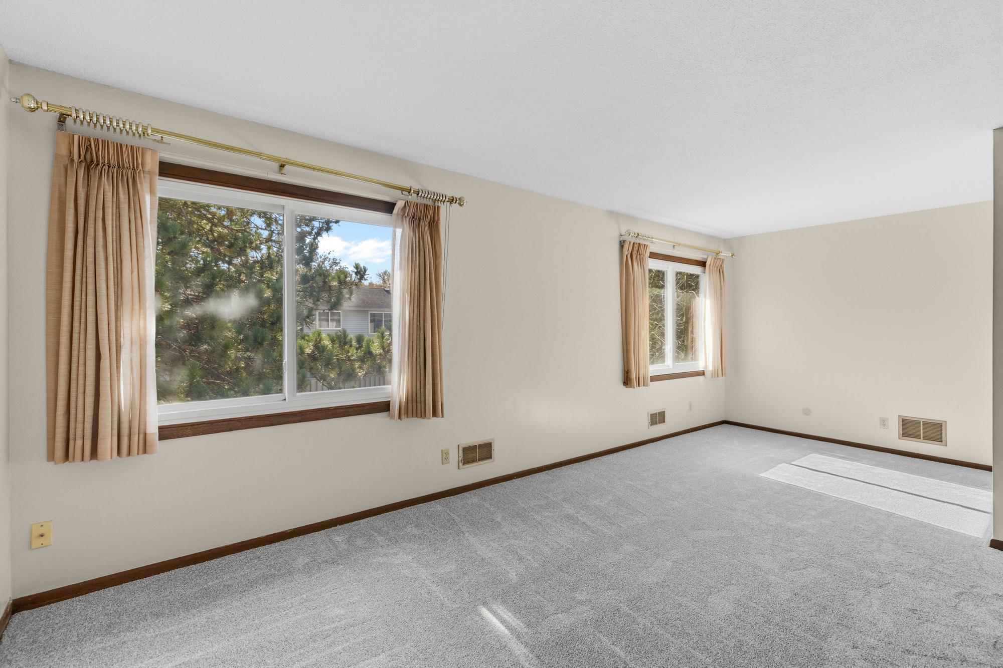 View of Residential at 987 Carmel Court, Shoreview MN 55126, Shoreview (13 of 27) - Mike Wilen | Minnesota Team Real Estate