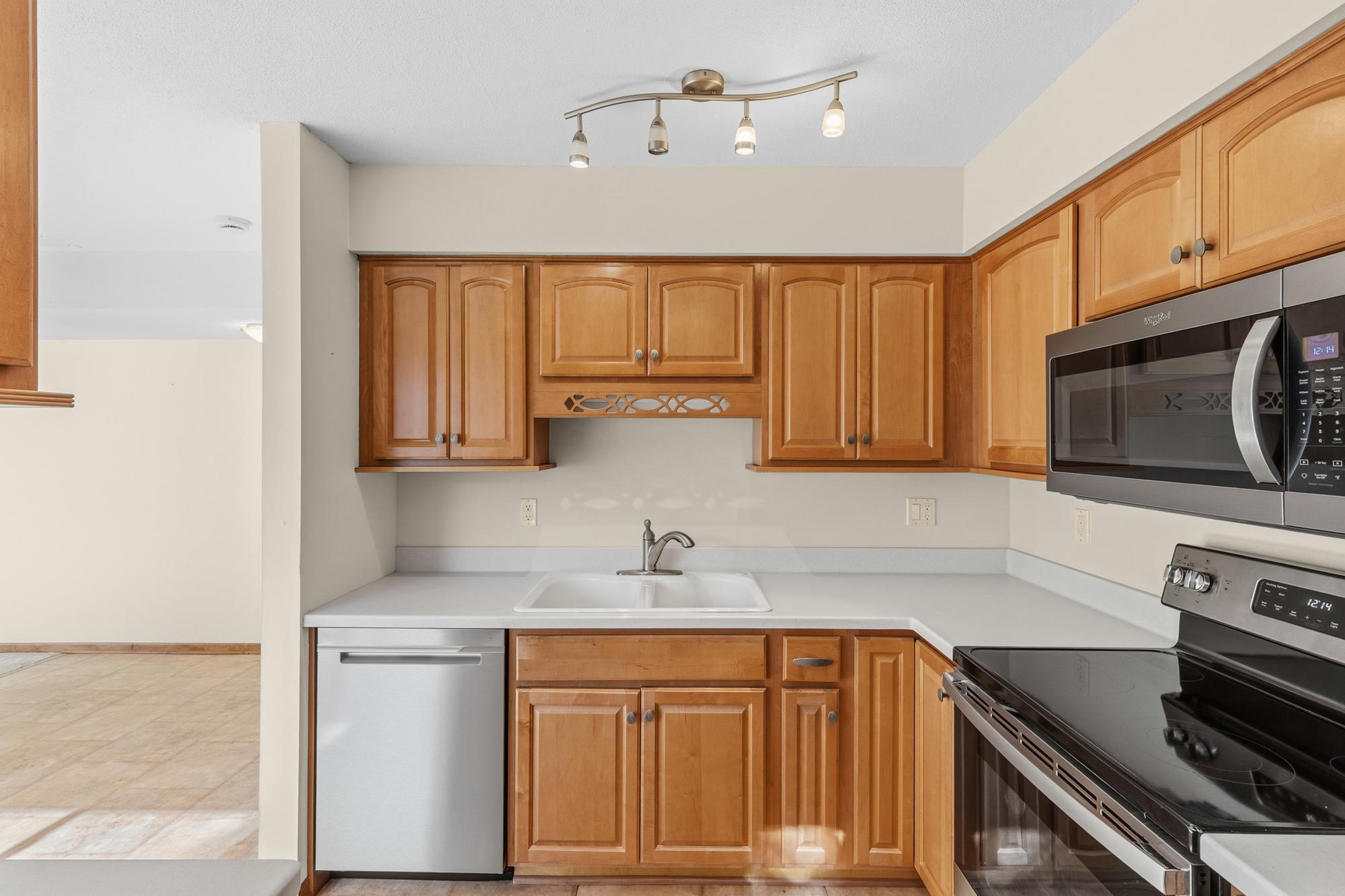 View of Residential at 987 Carmel Court, Shoreview MN 55126, Shoreview (5 of 27) - Mike Wilen | Minnesota Team Real Estate