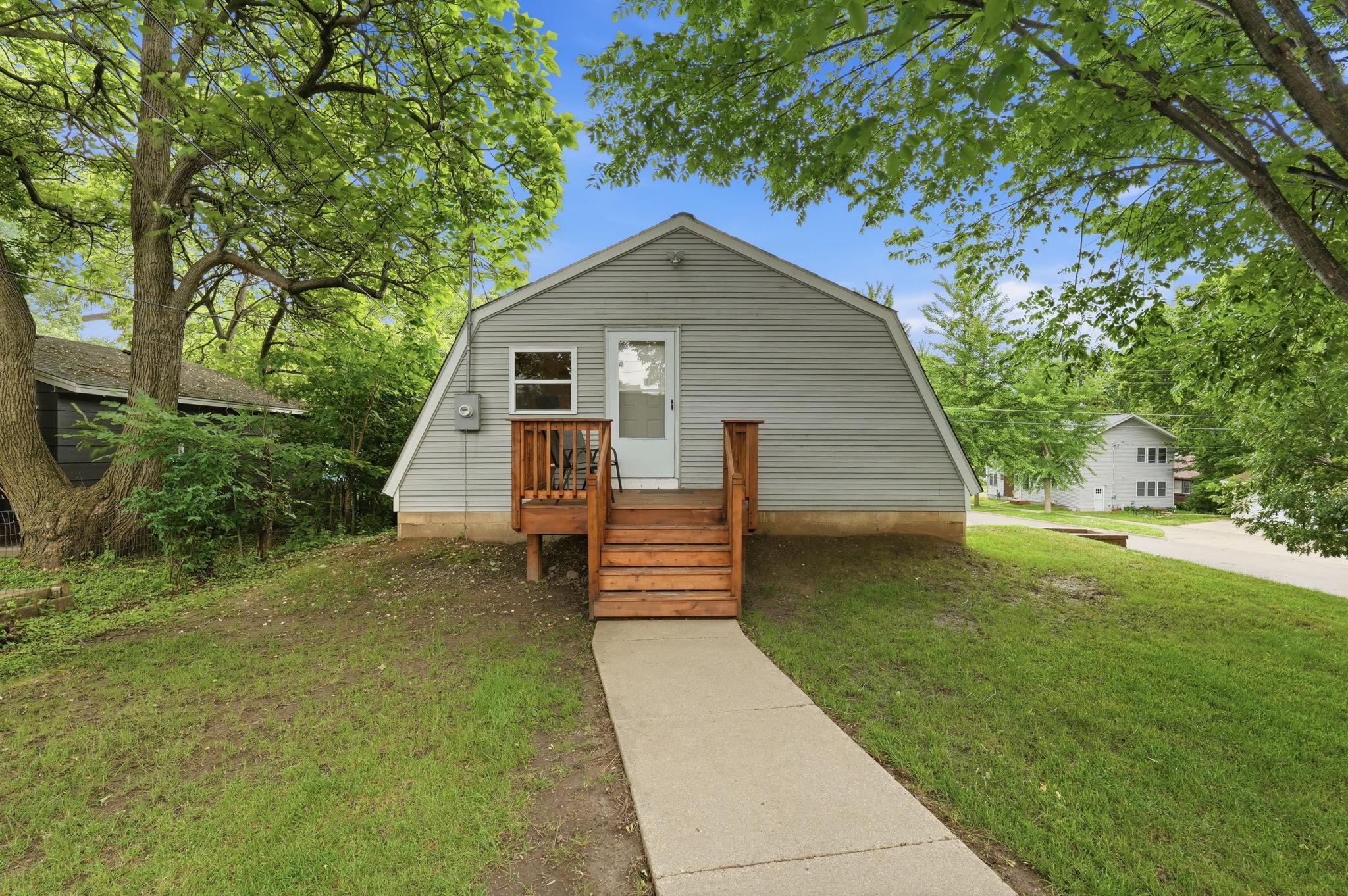 View of Residential at 2016 Laurel Avenue, Saint Paul MN 55104, Saint Paul (24 of 27) - Mike Wilen | Minnesota Team Real Estate