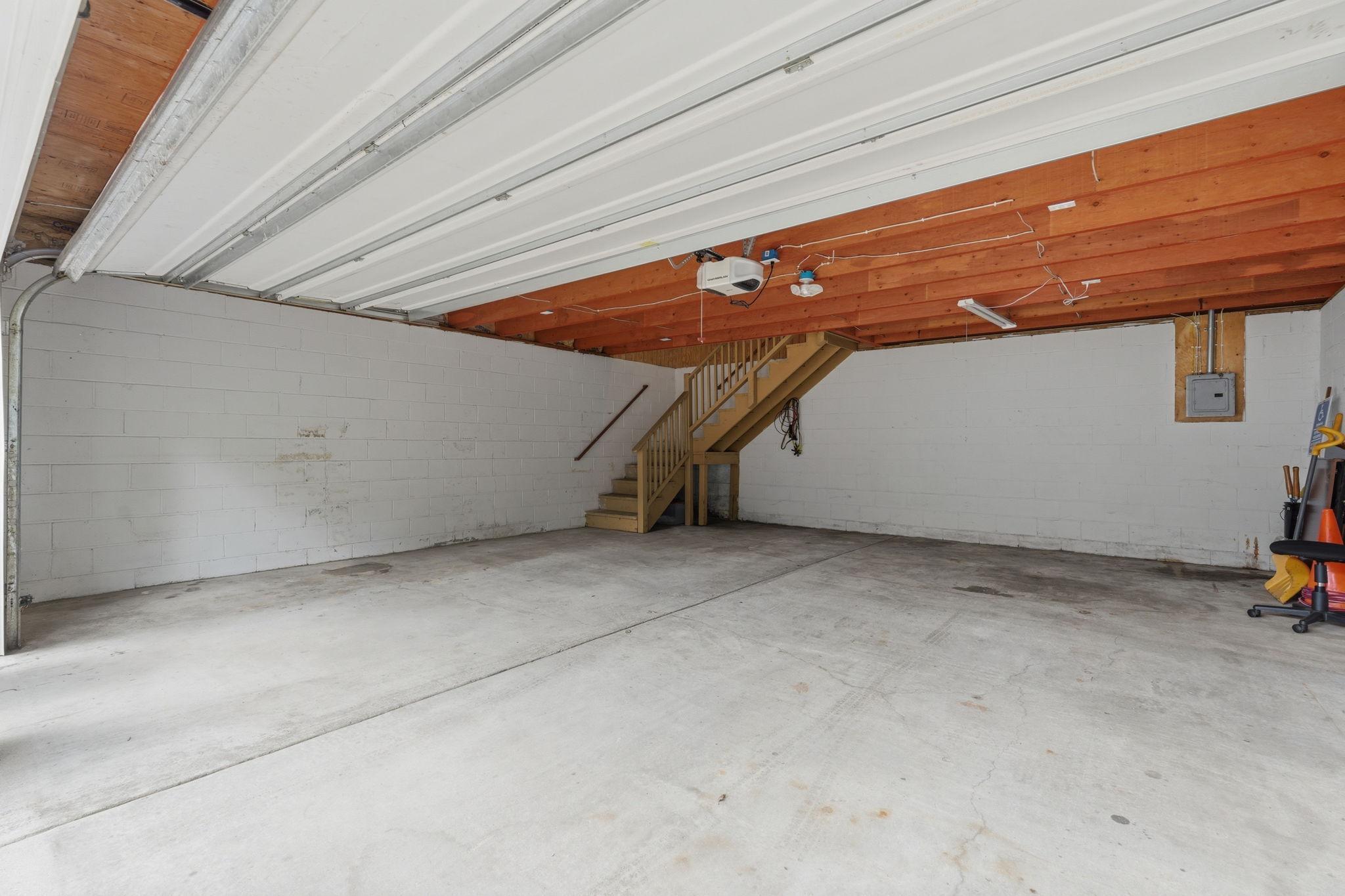 View of Residential at 2016 Laurel Avenue, Saint Paul MN 55104, Saint Paul (26 of 27) - Mike Wilen | Minnesota Team Real Estate