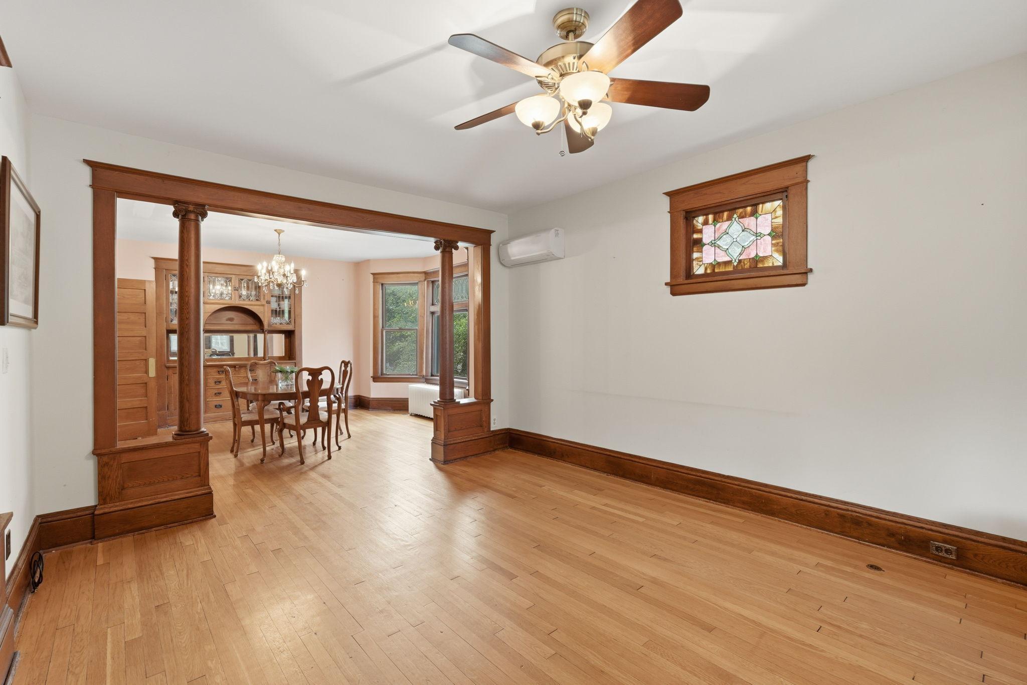 View of Residential at 2016 Laurel Avenue, Saint Paul MN 55104, Saint Paul (6 of 27) - Mike Wilen | Minnesota Team Real Estate
