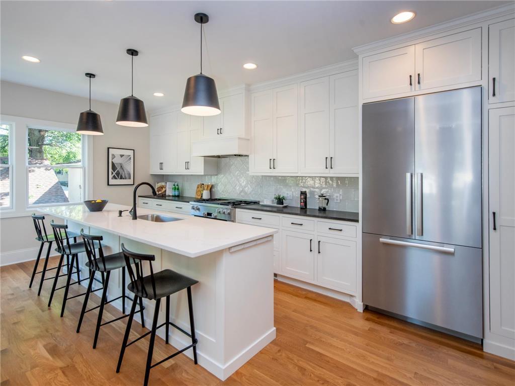 View of Residential at 1368 Eleanor Avenue, Saint Paul MN 55116, Saint Paul (8 of 15) - Mike Wilen | Minnesota Team Real Estate