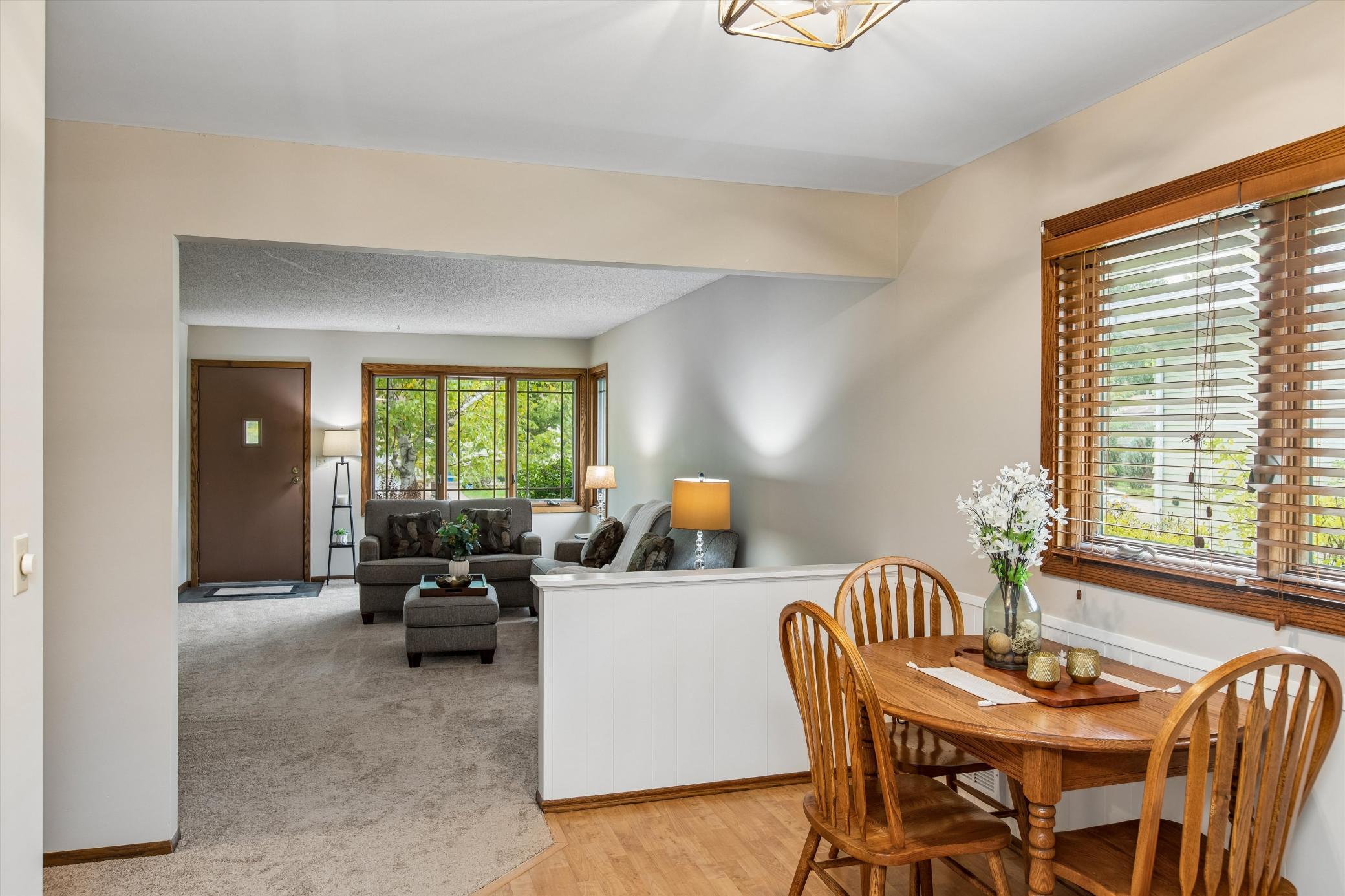 View of Residential at 1493 Arundel Street, Saint Paul MN 55117, Saint Paul (4 of 33) - Mike Wilen | Minnesota Team Real Estate