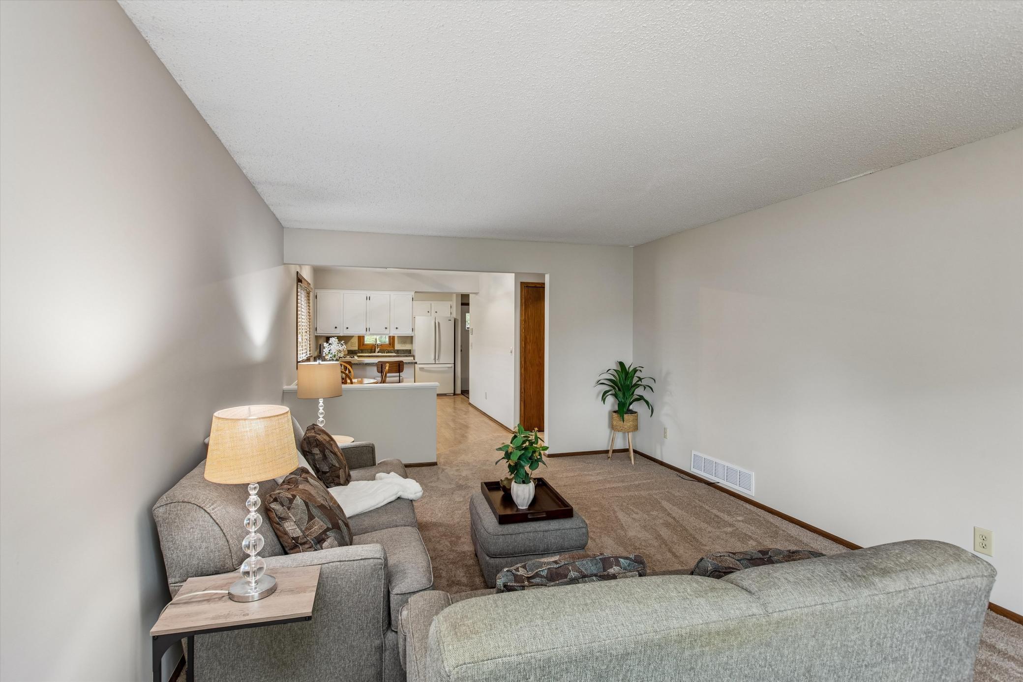 View of Residential at 1493 Arundel Street, Saint Paul MN 55117, Saint Paul (6 of 33) - Mike Wilen | Minnesota Team Real Estate