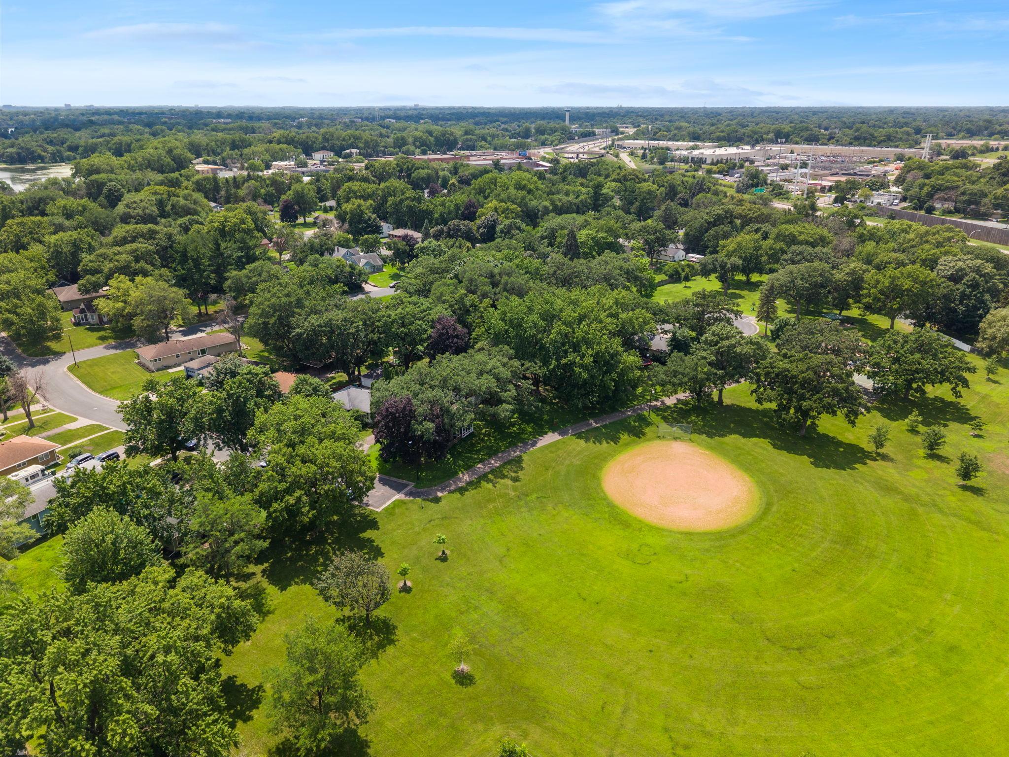 View of Residential at 5025 Zenith Avenue, Brooklyn Center MN 55429, Brooklyn Center (47 of 52) - Mike Wilen | Minnesota Team Real Estate