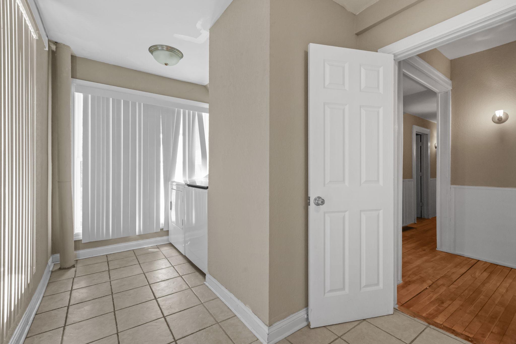 View of Residential at 3021 Park Avenue, Minneapolis MN 55407, Minneapolis (38 of 51) - Mike Wilen | Minnesota Team Real Estate