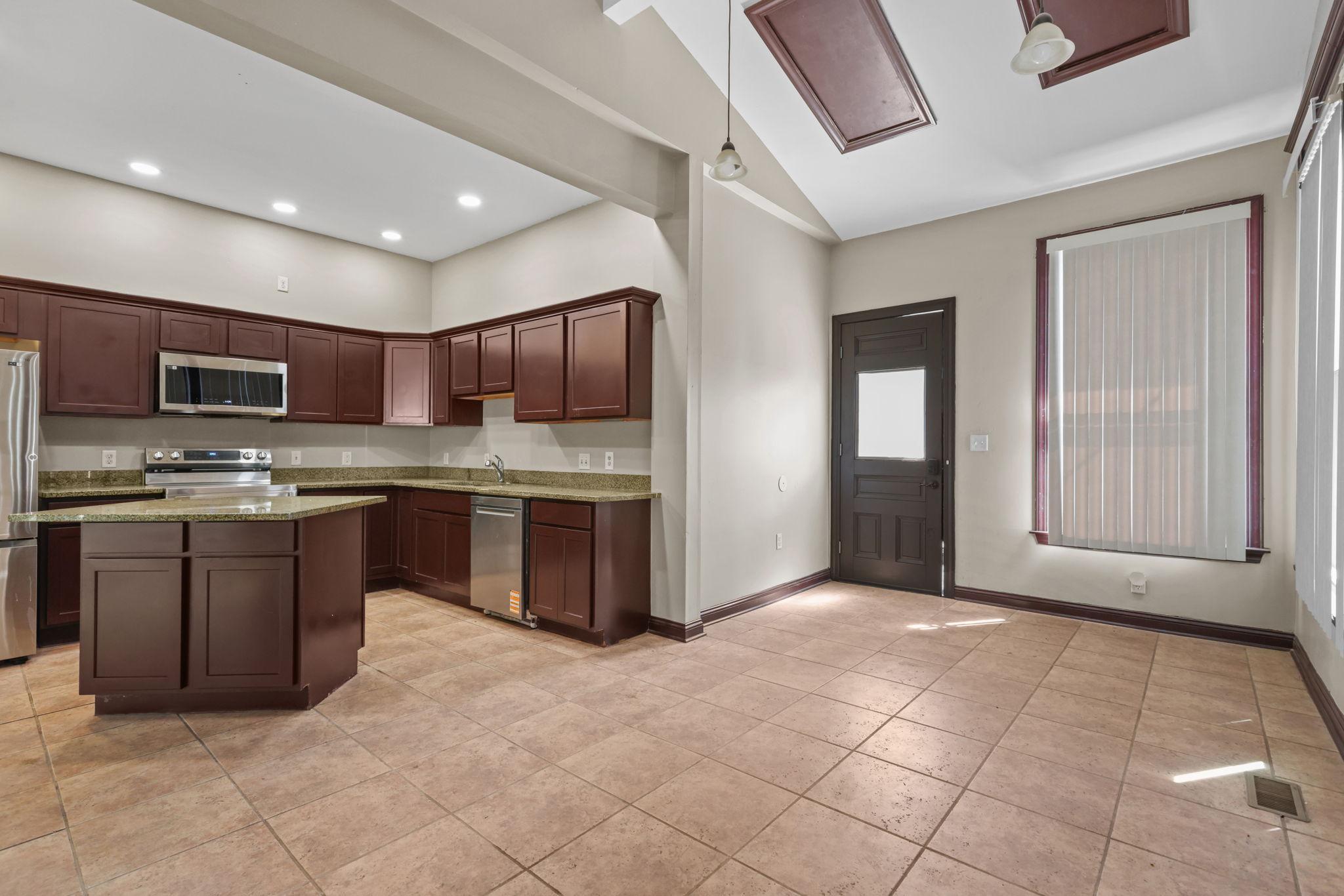 View of Residential at 3021 Park Avenue, Minneapolis MN 55407, Minneapolis (15 of 51) - Mike Wilen | Minnesota Team Real Estate