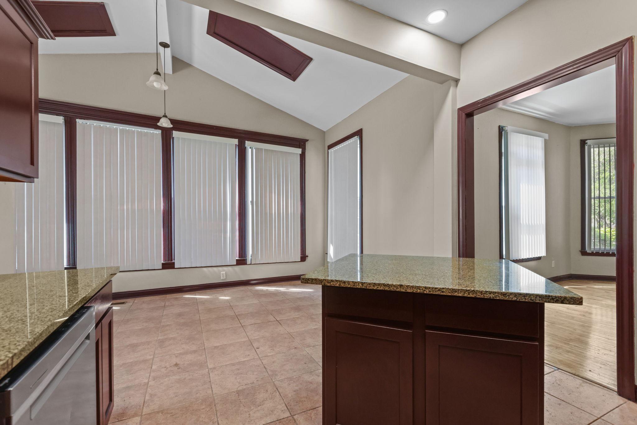 View of Residential at 3021 Park Avenue, Minneapolis MN 55407, Minneapolis (14 of 51) - Mike Wilen | Minnesota Team Real Estate