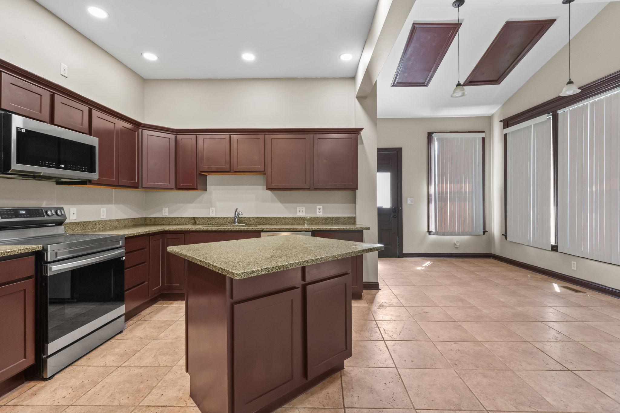 View of Residential at 3021 Park Avenue, Minneapolis MN 55407, Minneapolis (12 of 51) - Mike Wilen | Minnesota Team Real Estate