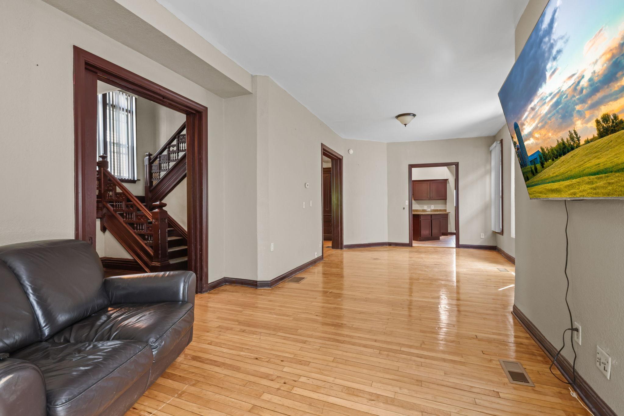 View of Residential at 3021 Park Avenue, Minneapolis MN 55407, Minneapolis (9 of 51) - Mike Wilen | Minnesota Team Real Estate