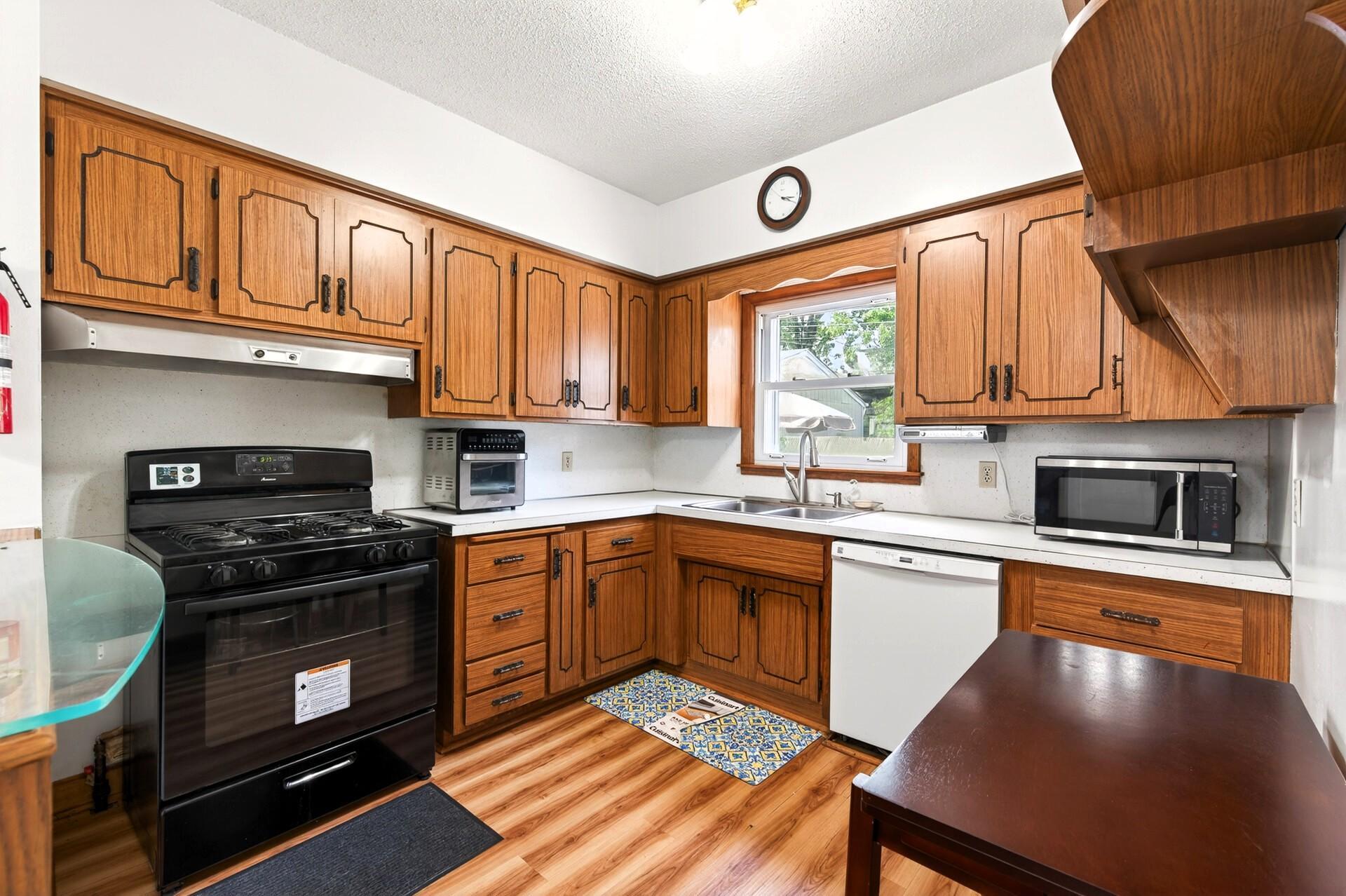 View of Residential at 799 Fuller Avenue, Saint Paul MN 55104, Saint Paul (11 of 30) - Mike Wilen | Minnesota Team Real Estate