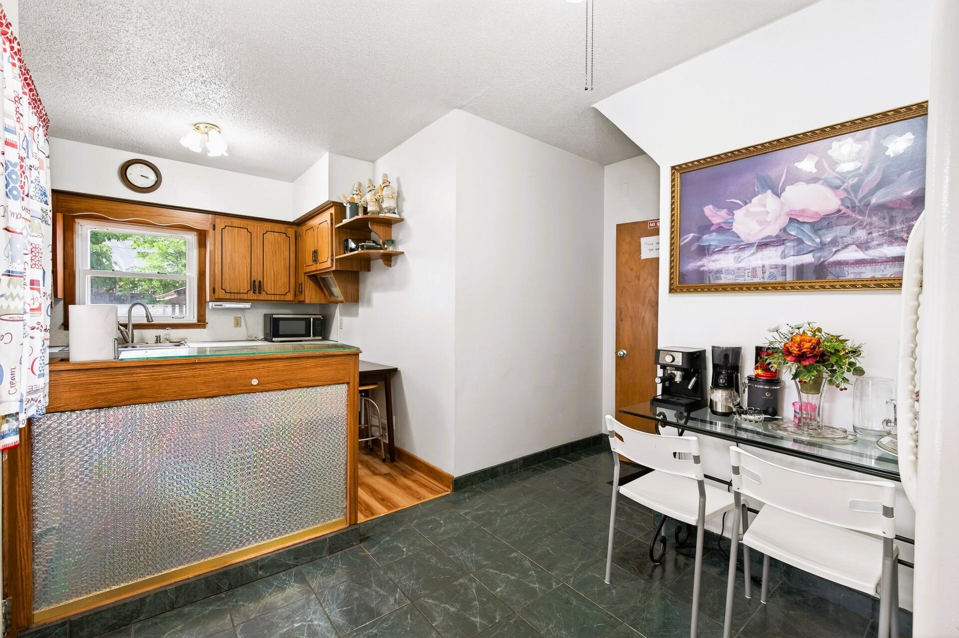 View of Residential at 799 Fuller Avenue, Saint Paul MN 55104, Saint Paul (9 of 30) - Mike Wilen | Minnesota Team Real Estate