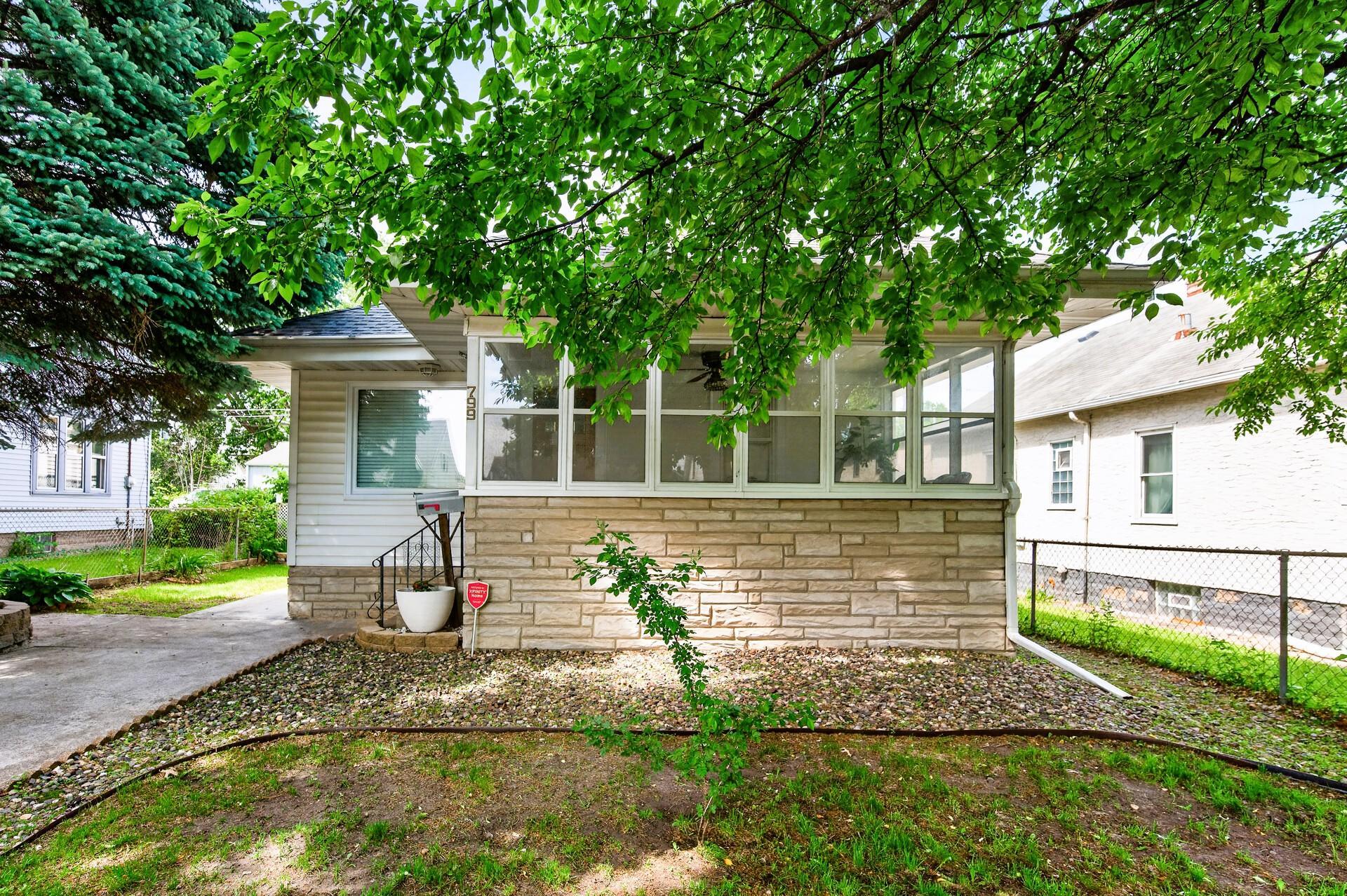 View of Residential at 799 Fuller Avenue, Saint Paul MN 55104, Saint Paul (3 of 30) - Mike Wilen | Minnesota Team Real Estate