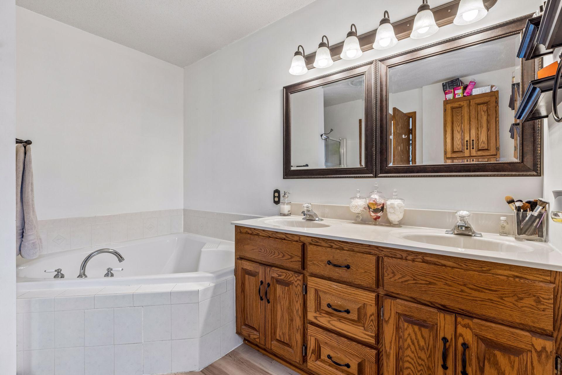 View of Residential at 3012 Walter Street, Maplewood MN 55109, Maplewood (49 of 63) - Mike Wilen | Minnesota Team Real Estate