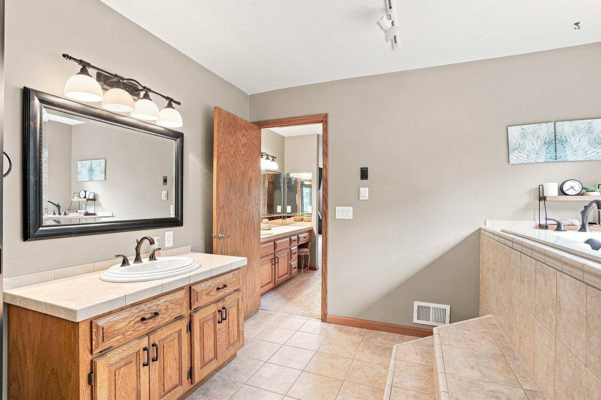 View of Residential at 18430 Jasper Ct, Lakeville MN 55044, Lakeville (36 of 70) - Mike Wilen | Minnesota Team Real Estate