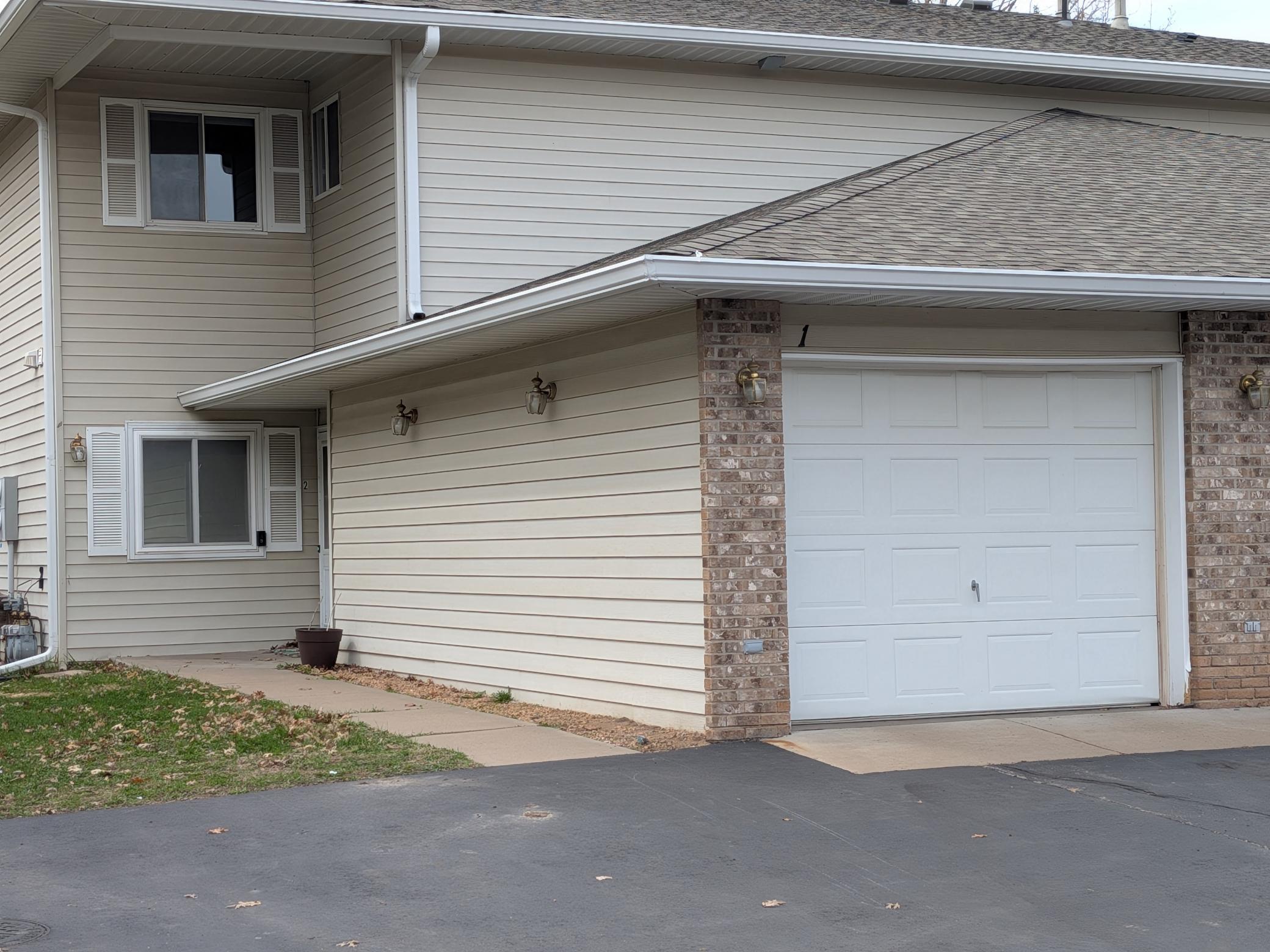 View of (CC) Manor/Village at 120 Ruth Street, Saint Paul - Mike Wilen | Minnesota Team Real Estate