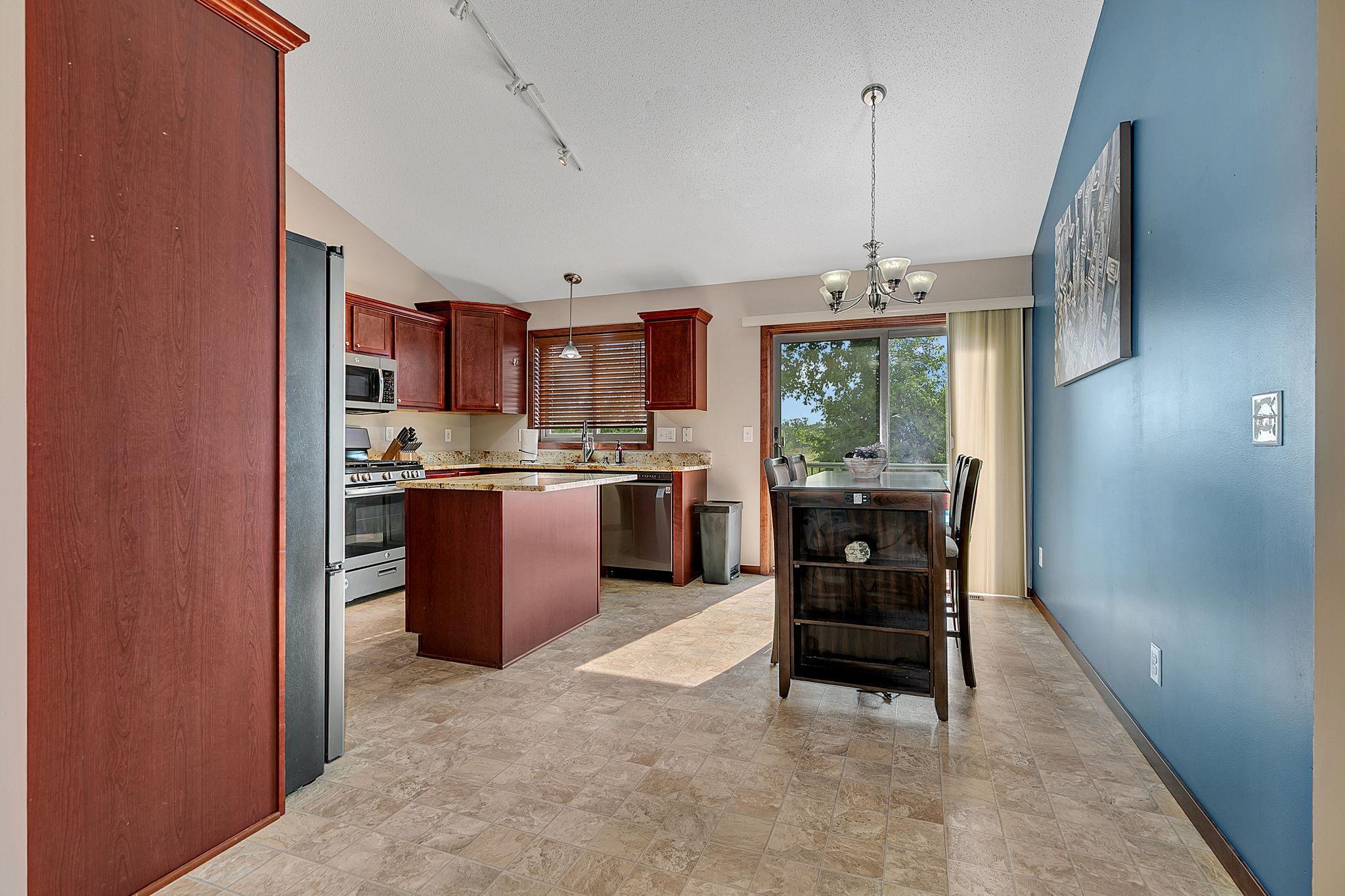 View of Residential at 7442 Large Avenue, Albertville MN 55301, Albertville (14 of 36) - Mike Wilen | Minnesota Team Real Estate