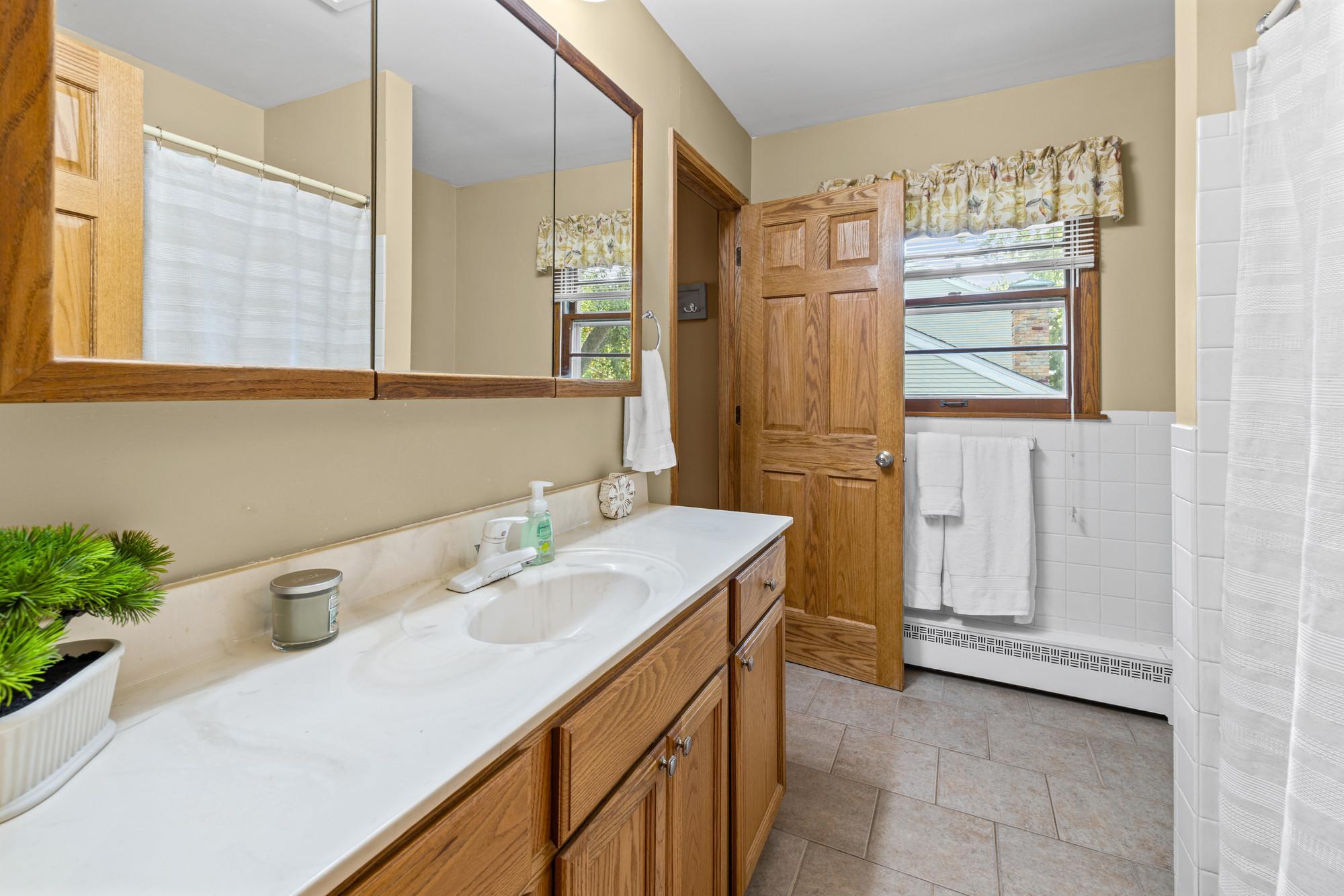 View of Residential at 5233 105th Street, Bloomington MN 55437, Bloomington (23 of 61) - Mike Wilen | Minnesota Team Real Estate