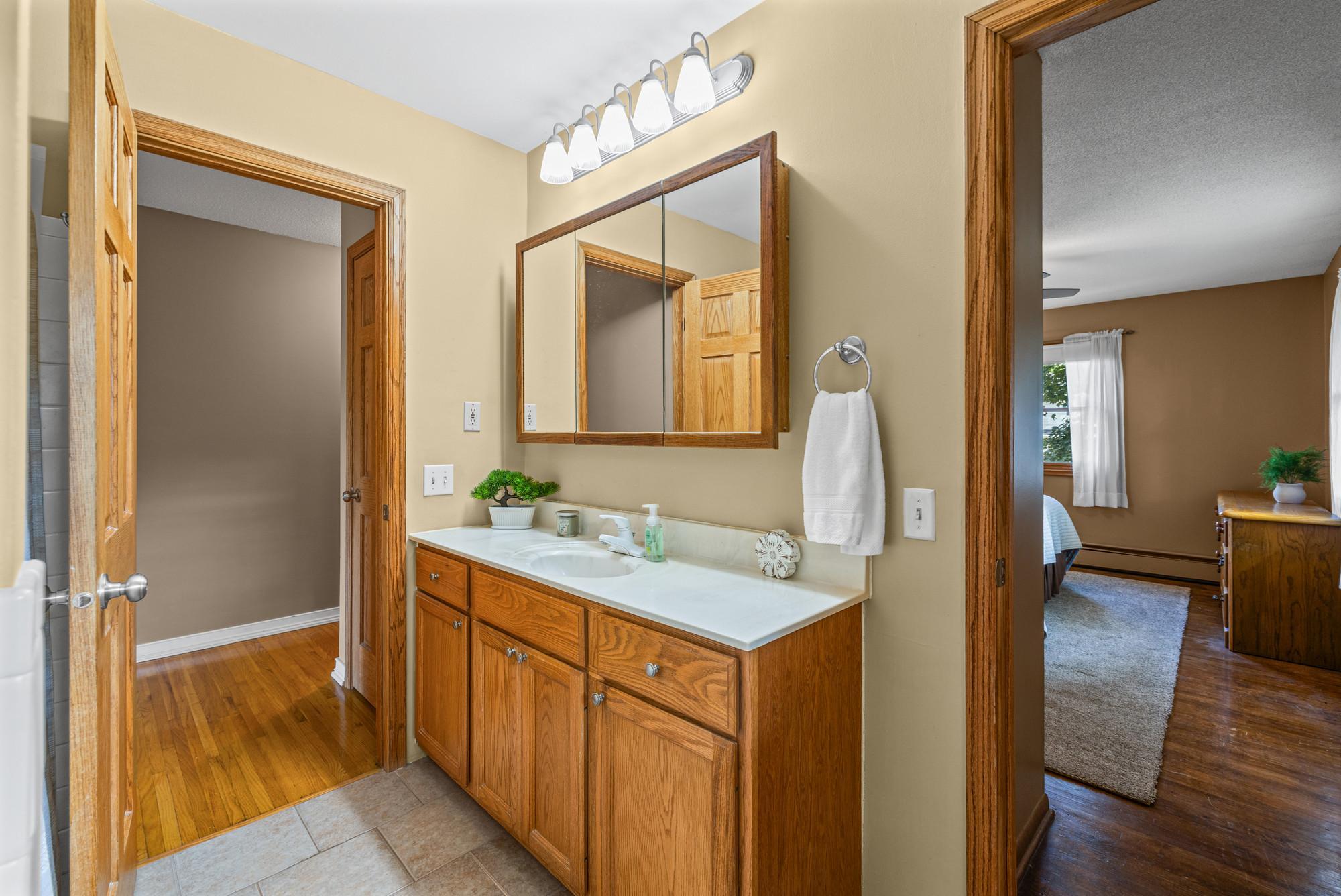 View of Residential at 5233 105th Street, Bloomington MN 55437, Bloomington (22 of 61) - Mike Wilen | Minnesota Team Real Estate
