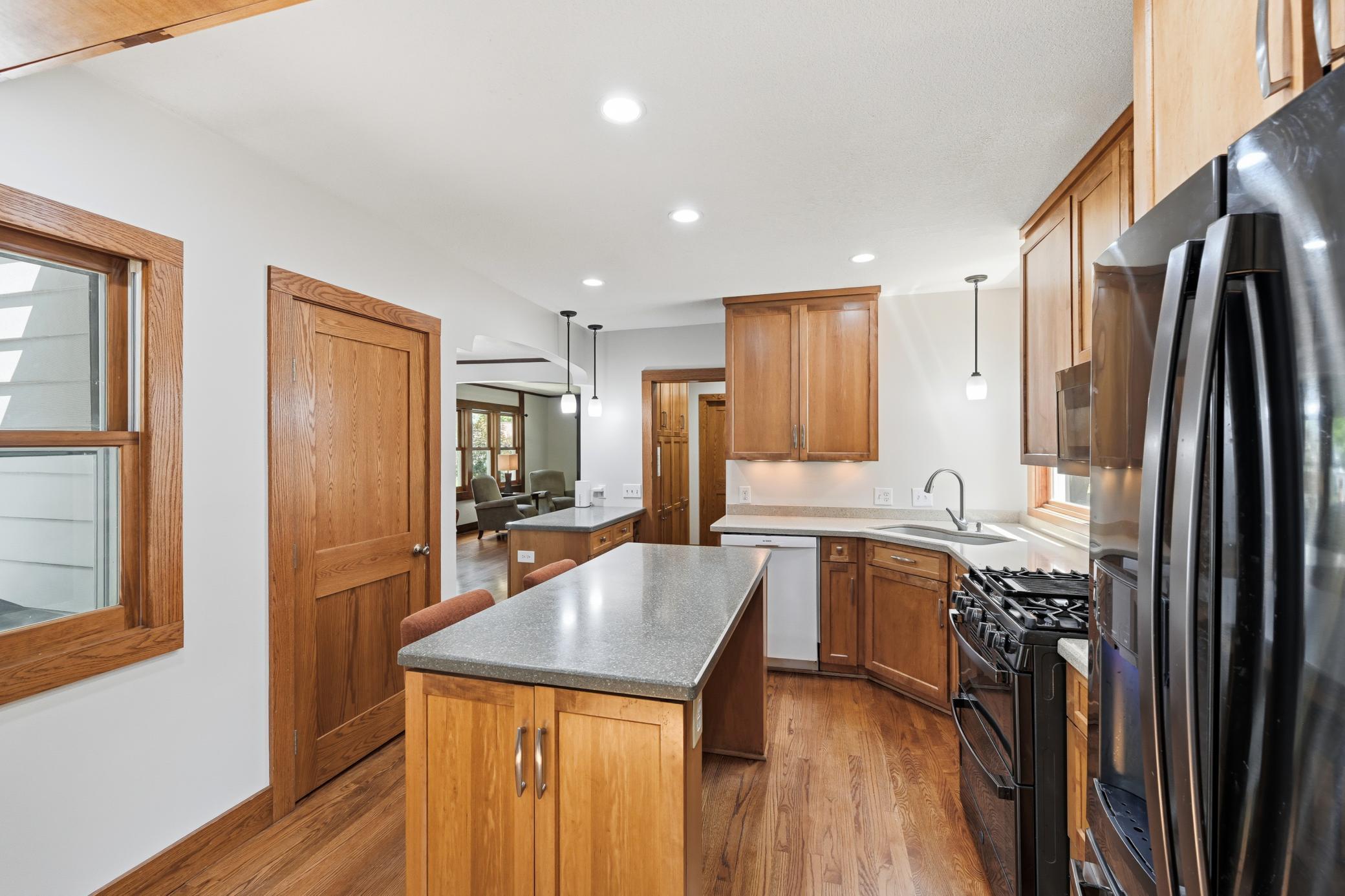 View of Residential at 2900 Webster Avenue, Saint Louis Park MN 55416, Saint Louis Park (18 of 56) - Mike Wilen | Minnesota Team Real Estate