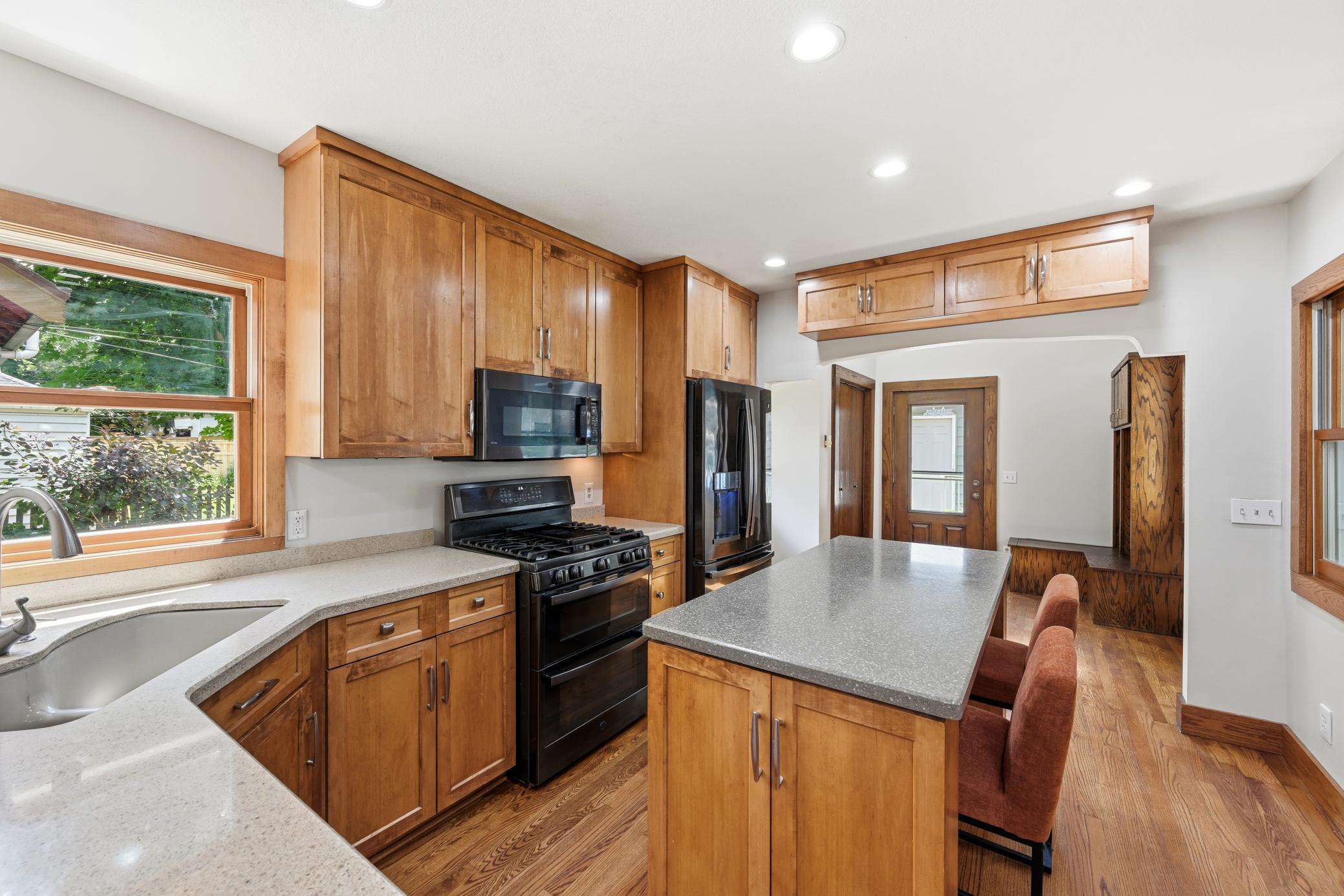 View of Residential at 2900 Webster Avenue, Saint Louis Park MN 55416, Saint Louis Park (16 of 56) - Mike Wilen | Minnesota Team Real Estate
