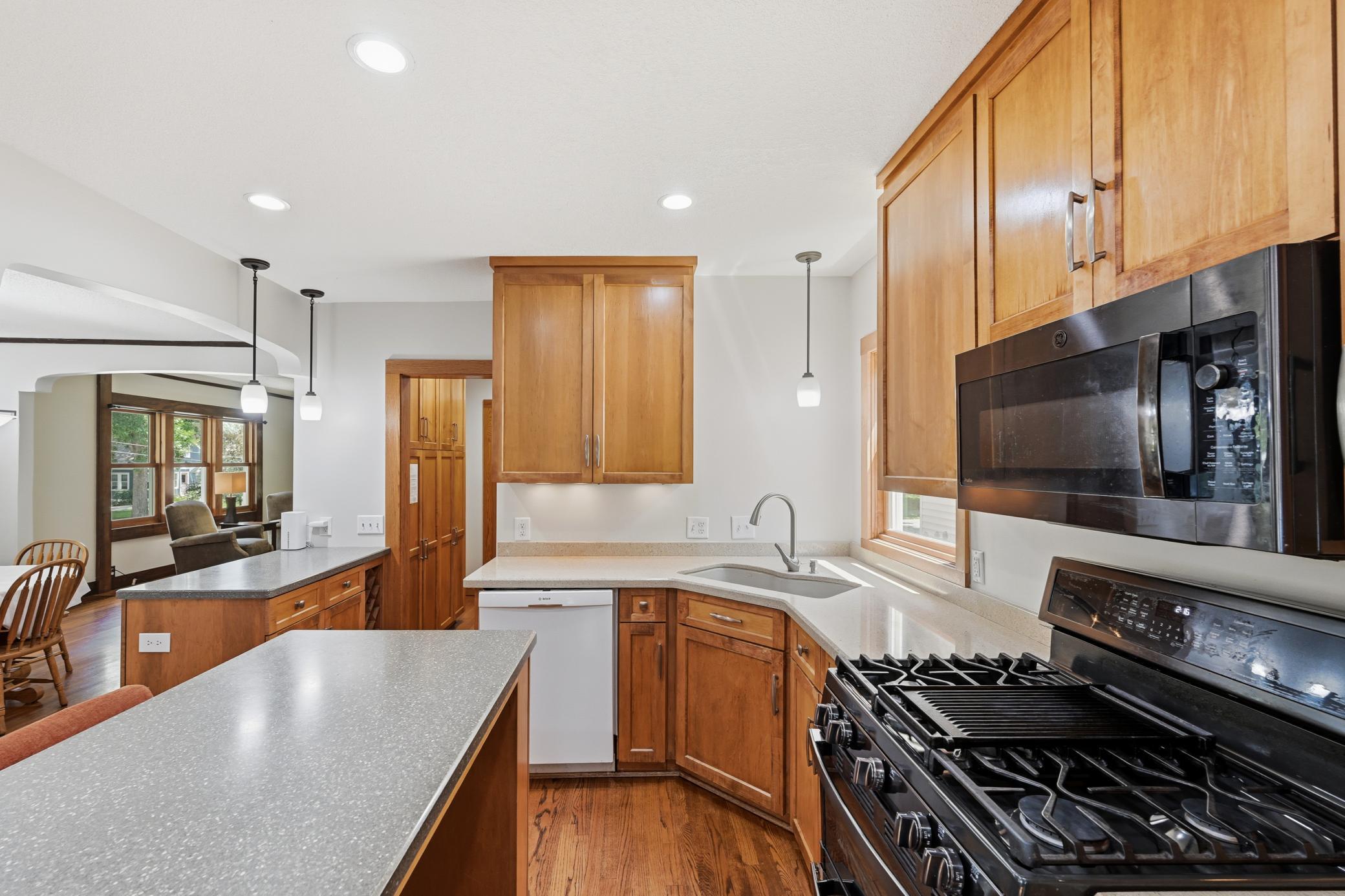 View of Residential at 2900 Webster Avenue, Saint Louis Park MN 55416, Saint Louis Park (19 of 56) - Mike Wilen | Minnesota Team Real Estate