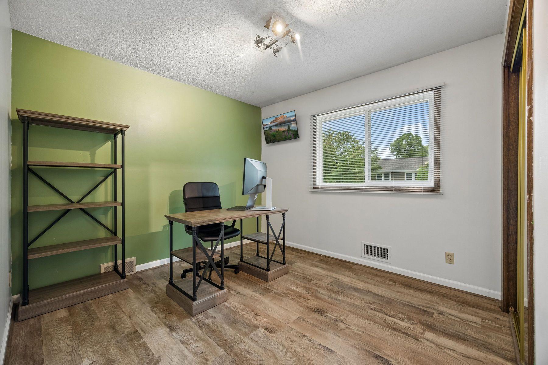 View of Residential at 5900 Saint Johns Avenue, Edina MN 55424, Edina (15 of 25) - Mike Wilen | Minnesota Team Real Estate