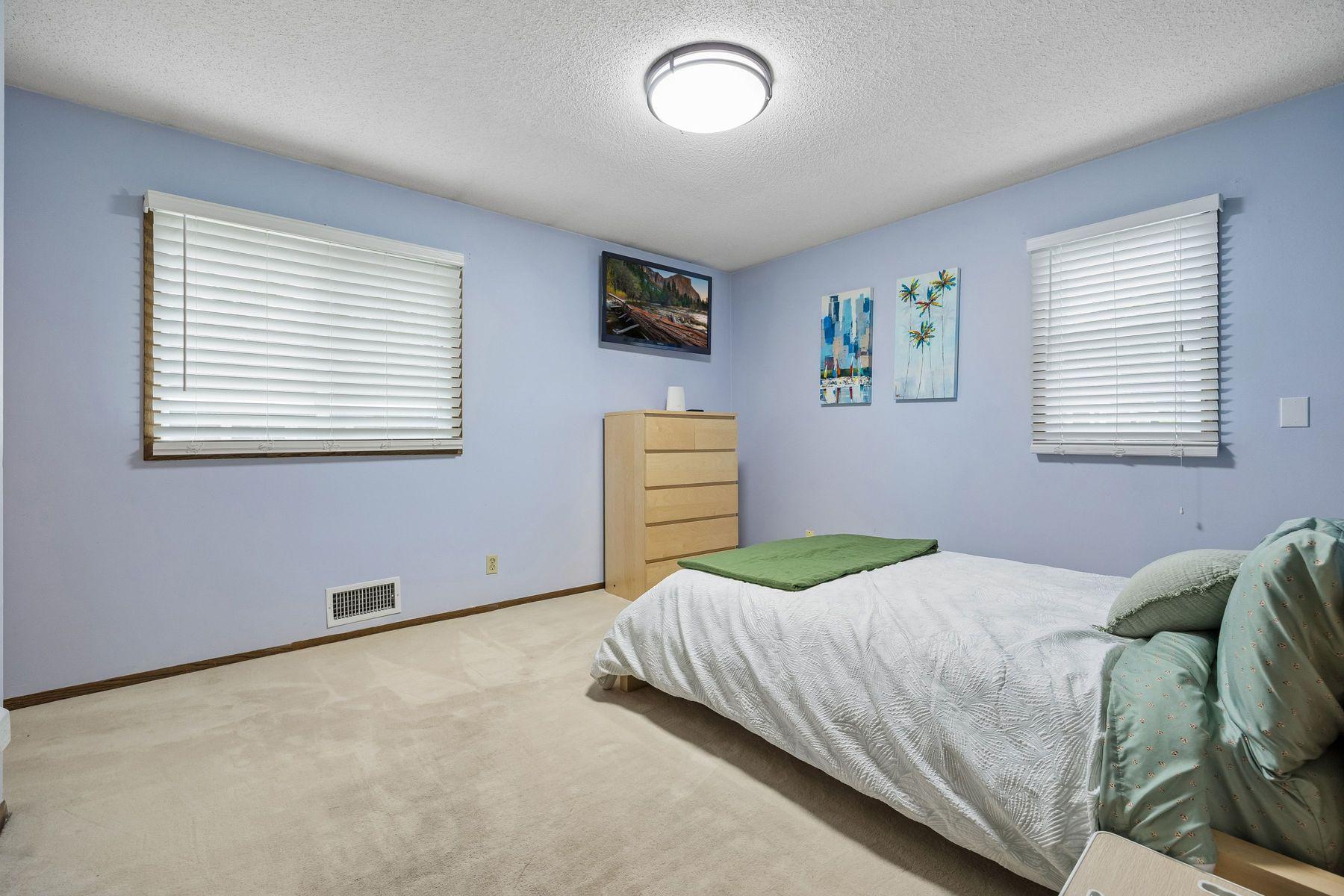 View of Residential at 5900 Saint Johns Avenue, Edina MN 55424, Edina (11 of 25) - Mike Wilen | Minnesota Team Real Estate