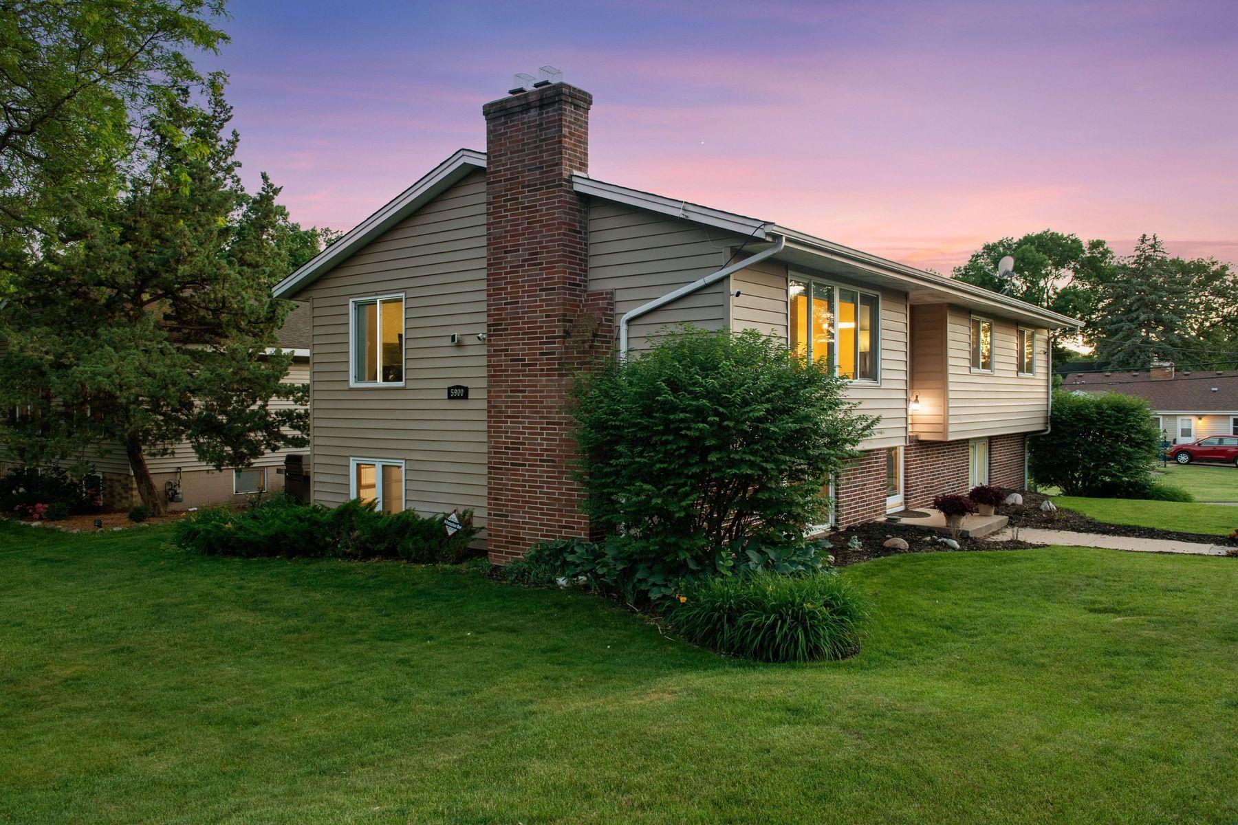 View of Residential at 5900 Saint Johns Avenue, Edina MN 55424, Edina (3 of 25) - Mike Wilen | Minnesota Team Real Estate