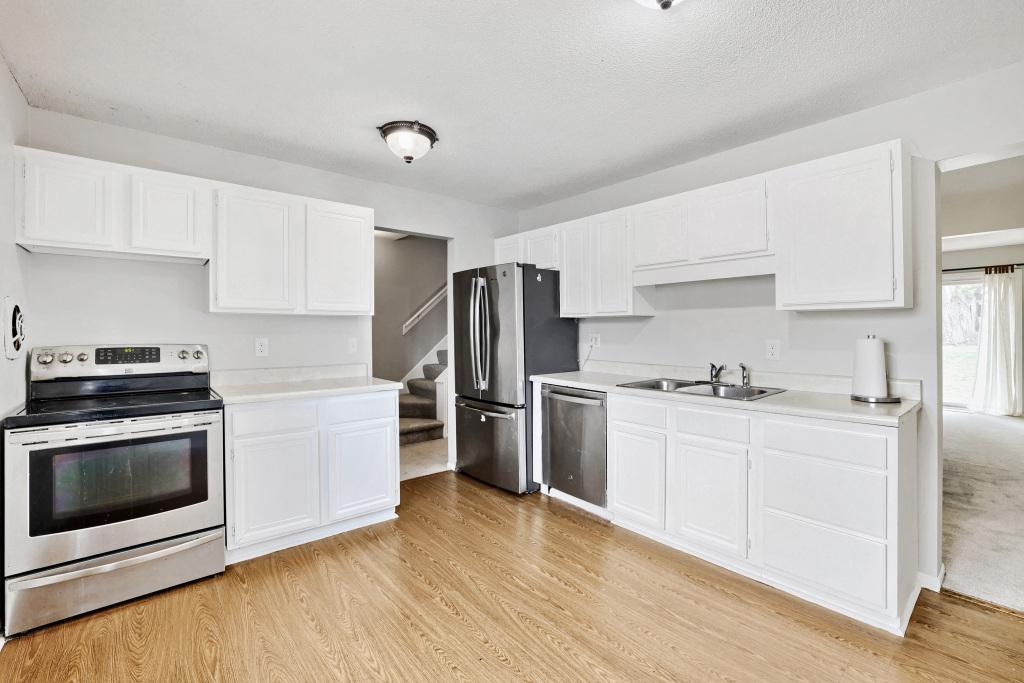 View of Residential at 2342 Dorland Place, Maplewood MN 55119, Maplewood (10 of 21) - Mike Wilen | Minnesota Team Real Estate
