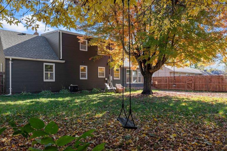 View of Residential at 4529 Beard Avenue, Robbinsdale MN 55422, Robbinsdale (34 of 46) - Mike Wilen | Minnesota Team Real Estate