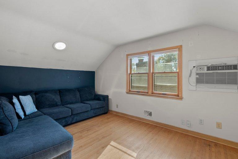 View of Residential at 4529 Beard Avenue, Robbinsdale MN 55422, Robbinsdale (18 of 46) - Mike Wilen | Minnesota Team Real Estate
