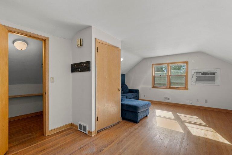 View of Residential at 4529 Beard Avenue, Robbinsdale MN 55422, Robbinsdale (17 of 46) - Mike Wilen | Minnesota Team Real Estate