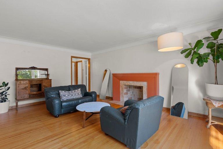 View of Residential at 4529 Beard Avenue, Robbinsdale MN 55422, Robbinsdale (4 of 46) - Mike Wilen | Minnesota Team Real Estate