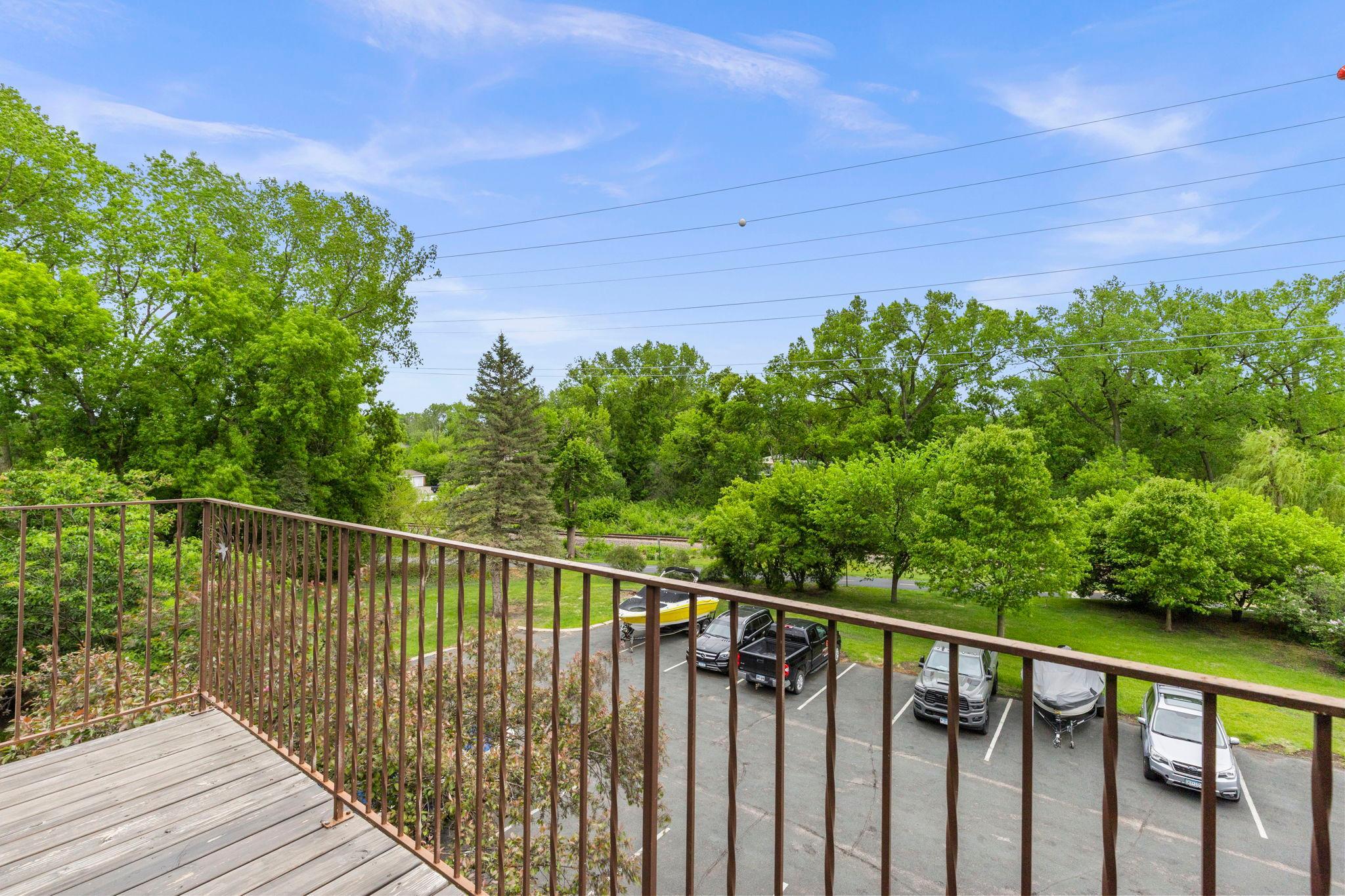 View of Residential at 1304 Medicine Lake Drive #308, Plymouth MN 55441, Plymouth (13 of 24) - Mike Wilen | Minnesota Team Real Estate