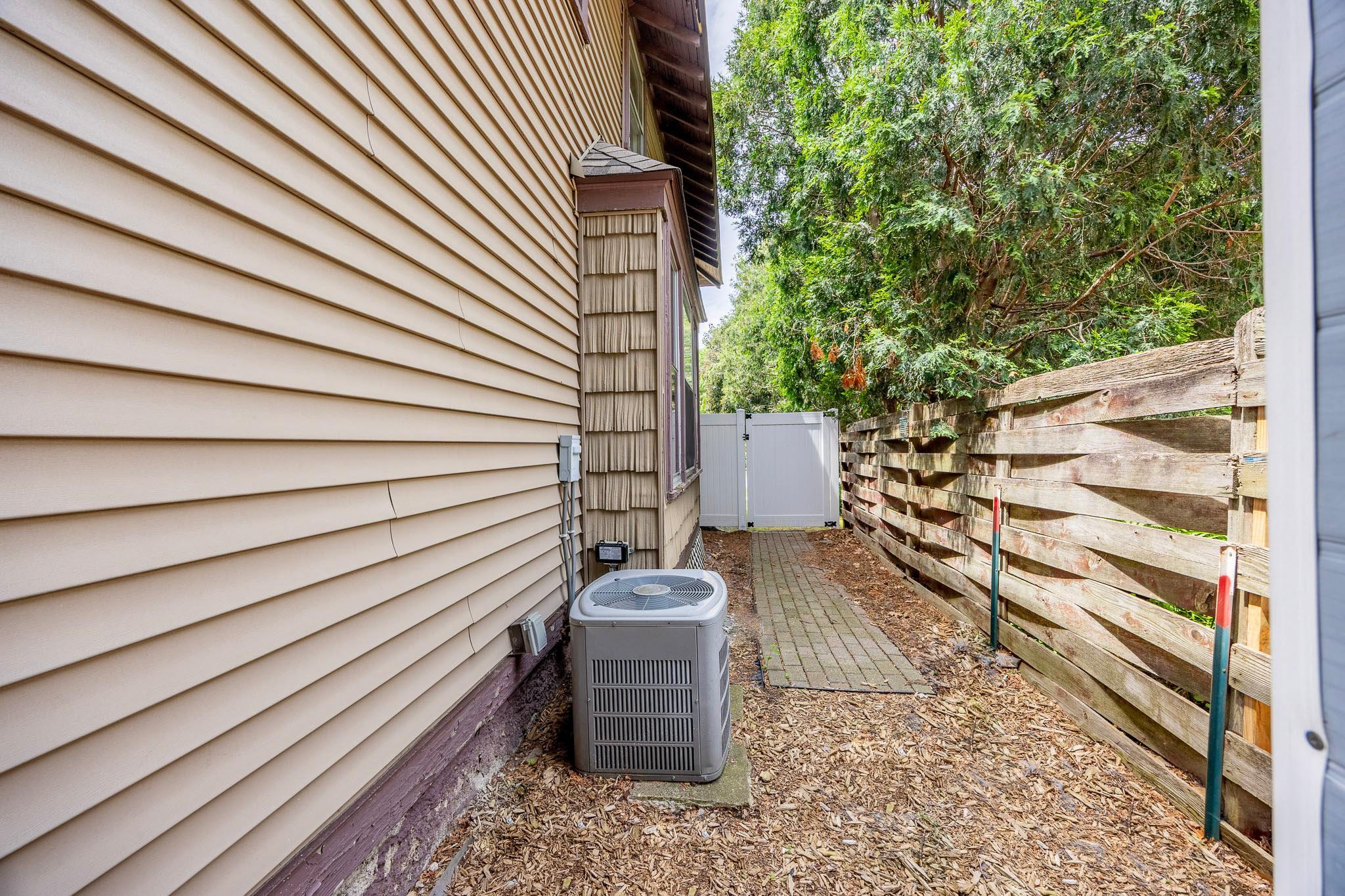View of Residential at 148 Wilder Street, Saint Paul MN 55104, Saint Paul (49 of 56) - Mike Wilen | Minnesota Team Real Estate