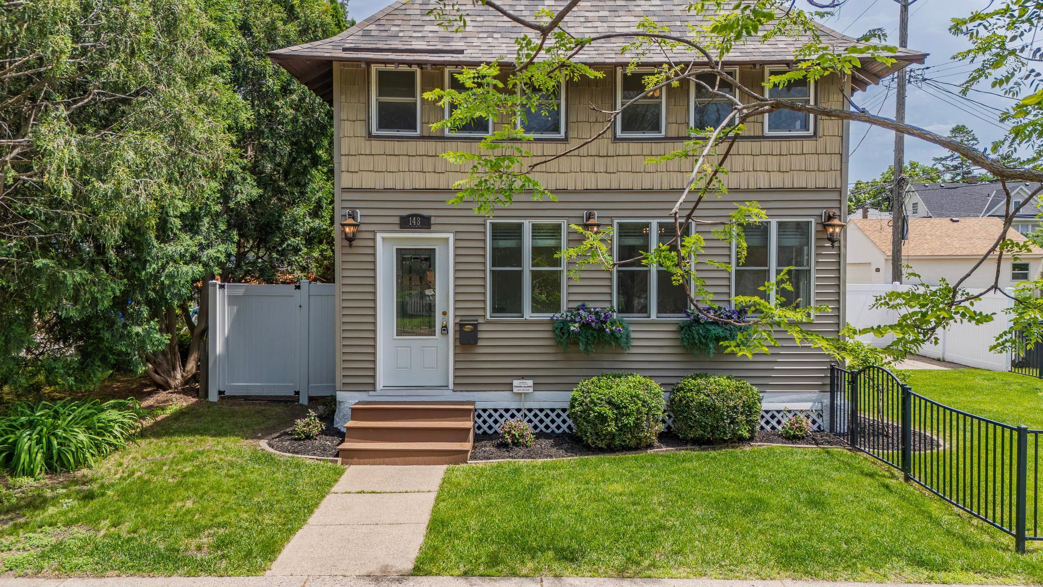View of Residential at 148 Wilder Street, Saint Paul MN 55104, Saint Paul (7 of 56) - Mike Wilen | Minnesota Team Real Estate
