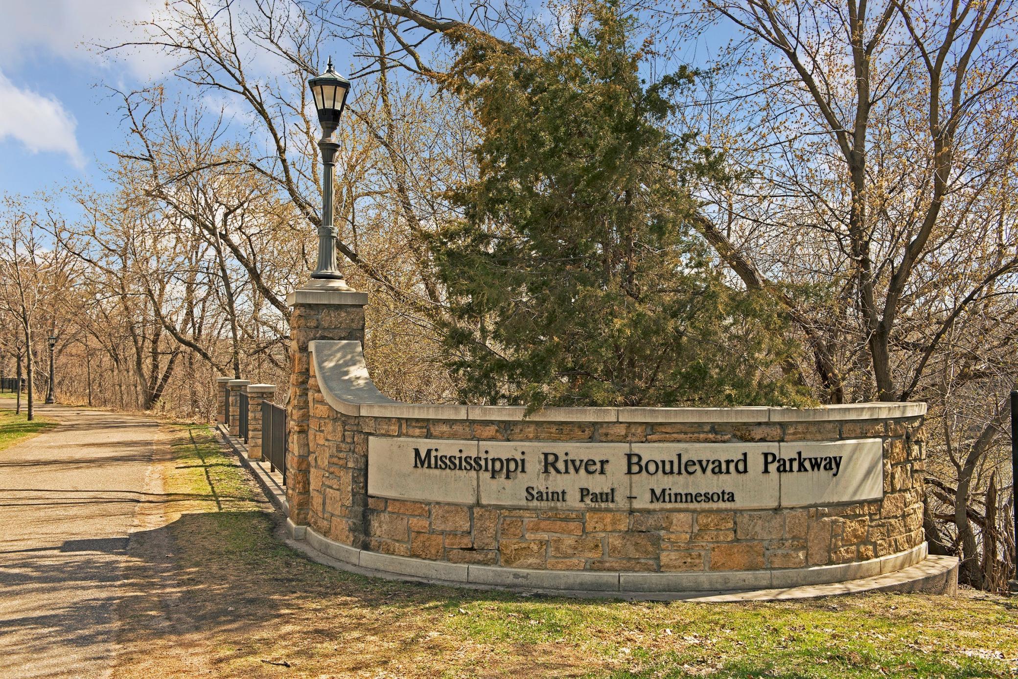 View of Land at 896 Mississippi River Boulevard, Saint Paul MN 55116, Saint Paul (15 of 29) - Mike Wilen | Minnesota Team Real Estate