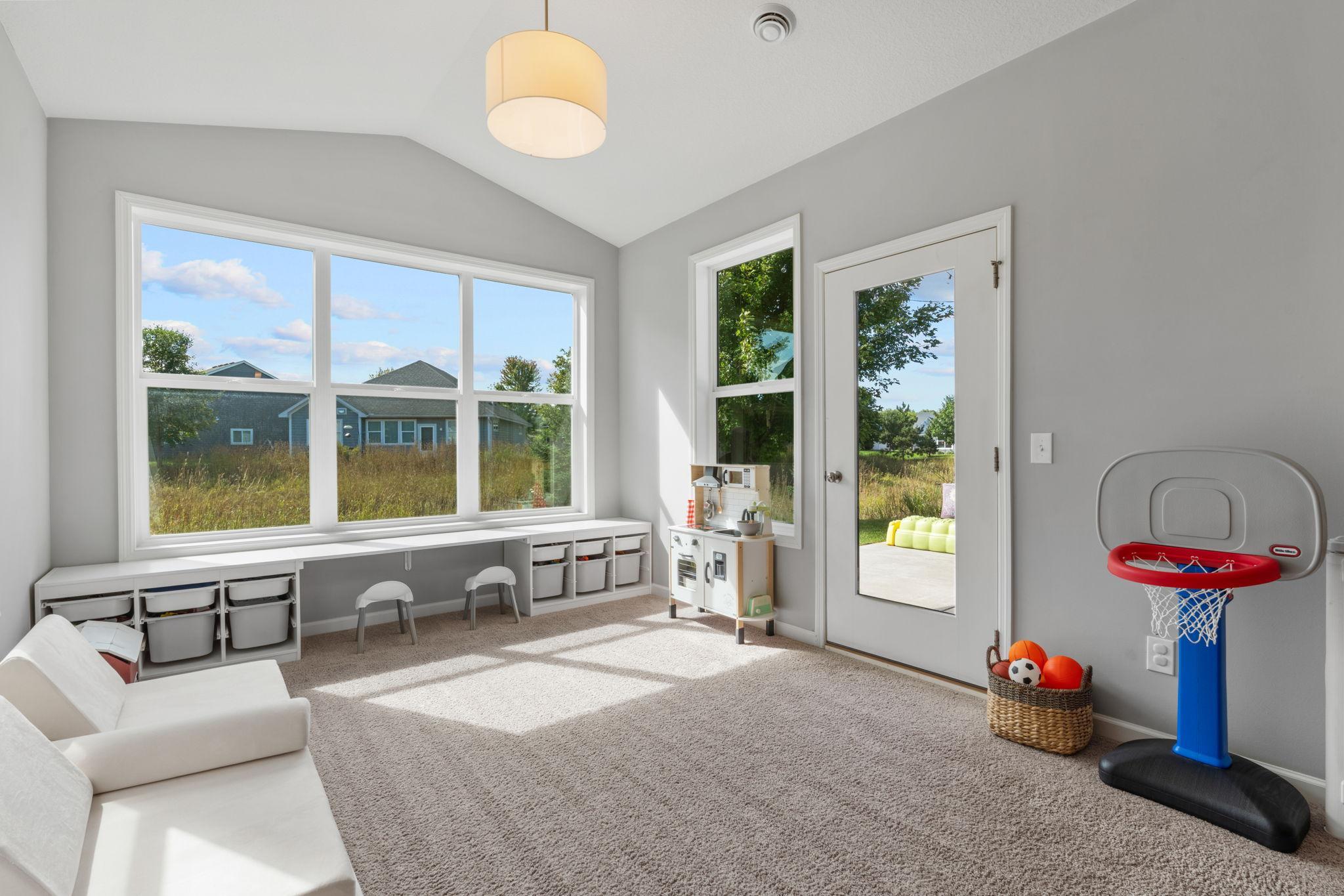 View of Residential at 712 Creek Drive, Champlin MN 55316, Champlin (17 of 35) - Mike Wilen | Minnesota Team Real Estate